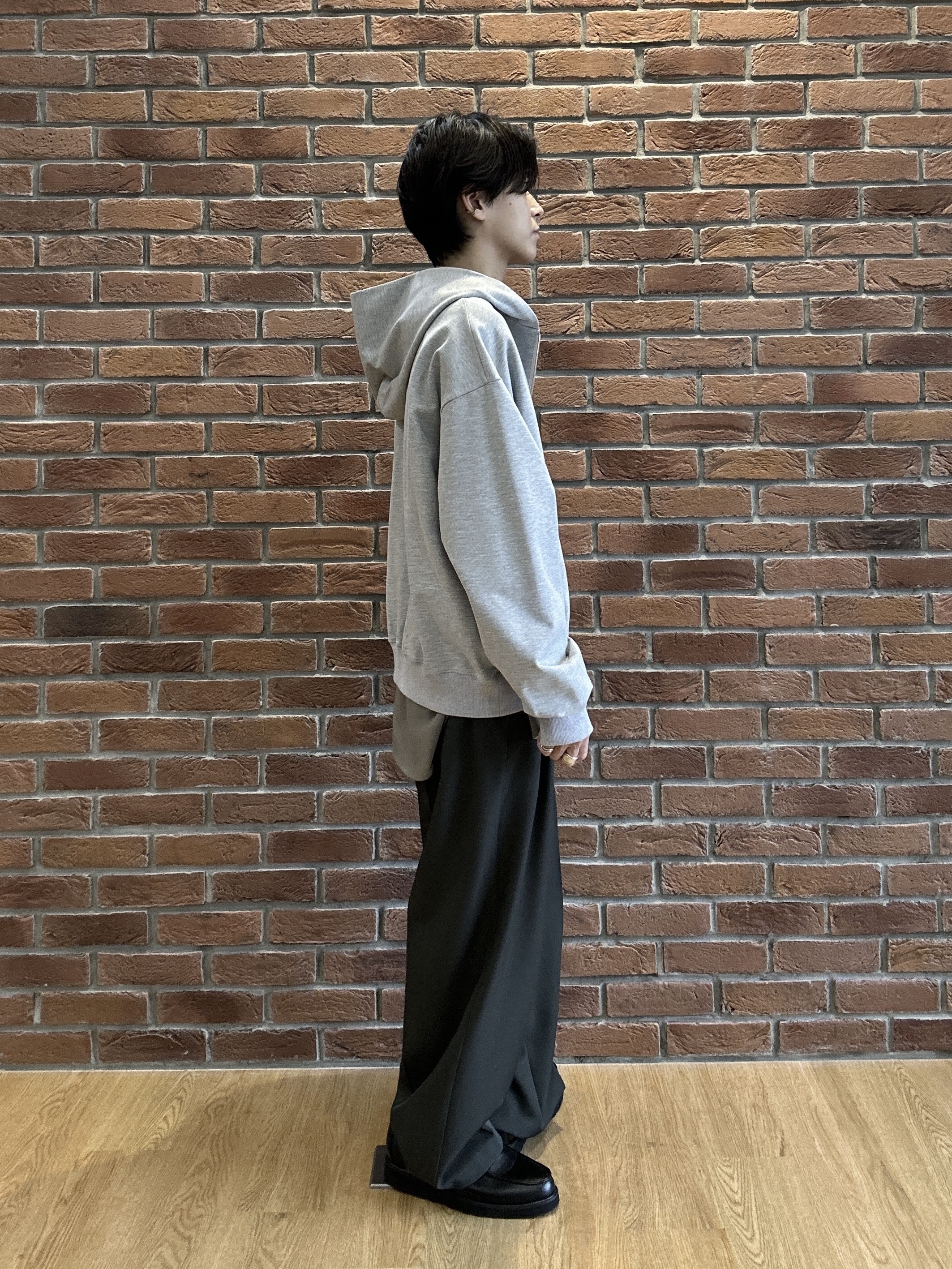 ドイさんの「tk.TAKEO KIKUCHI｜ウールライク2タックワイドスラックス」を使ったコーディネート