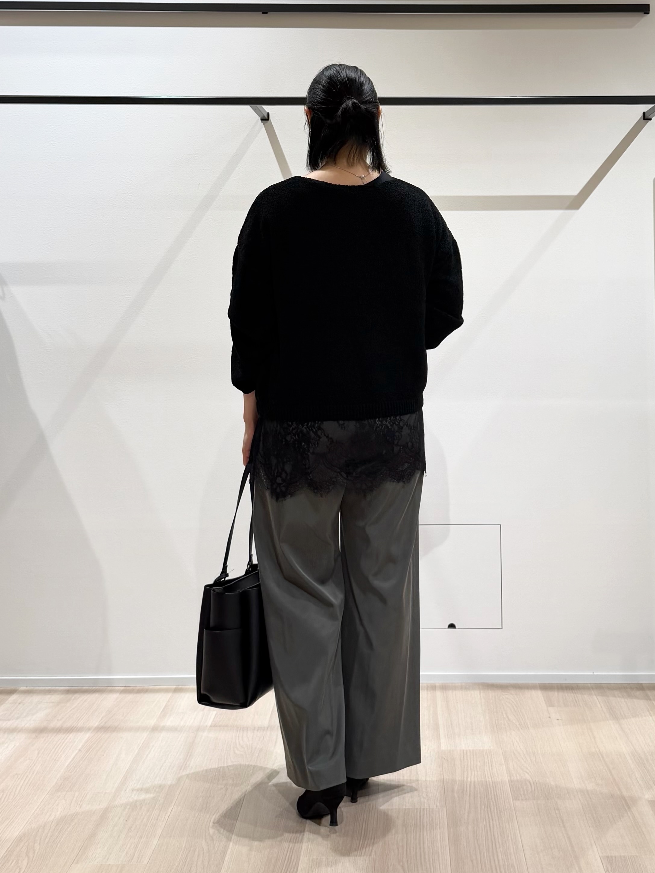 TOMOMIさんの「UNTITLED｜【洗える／程よいシアー感】凹凸素材ニット」を使ったコーディネート