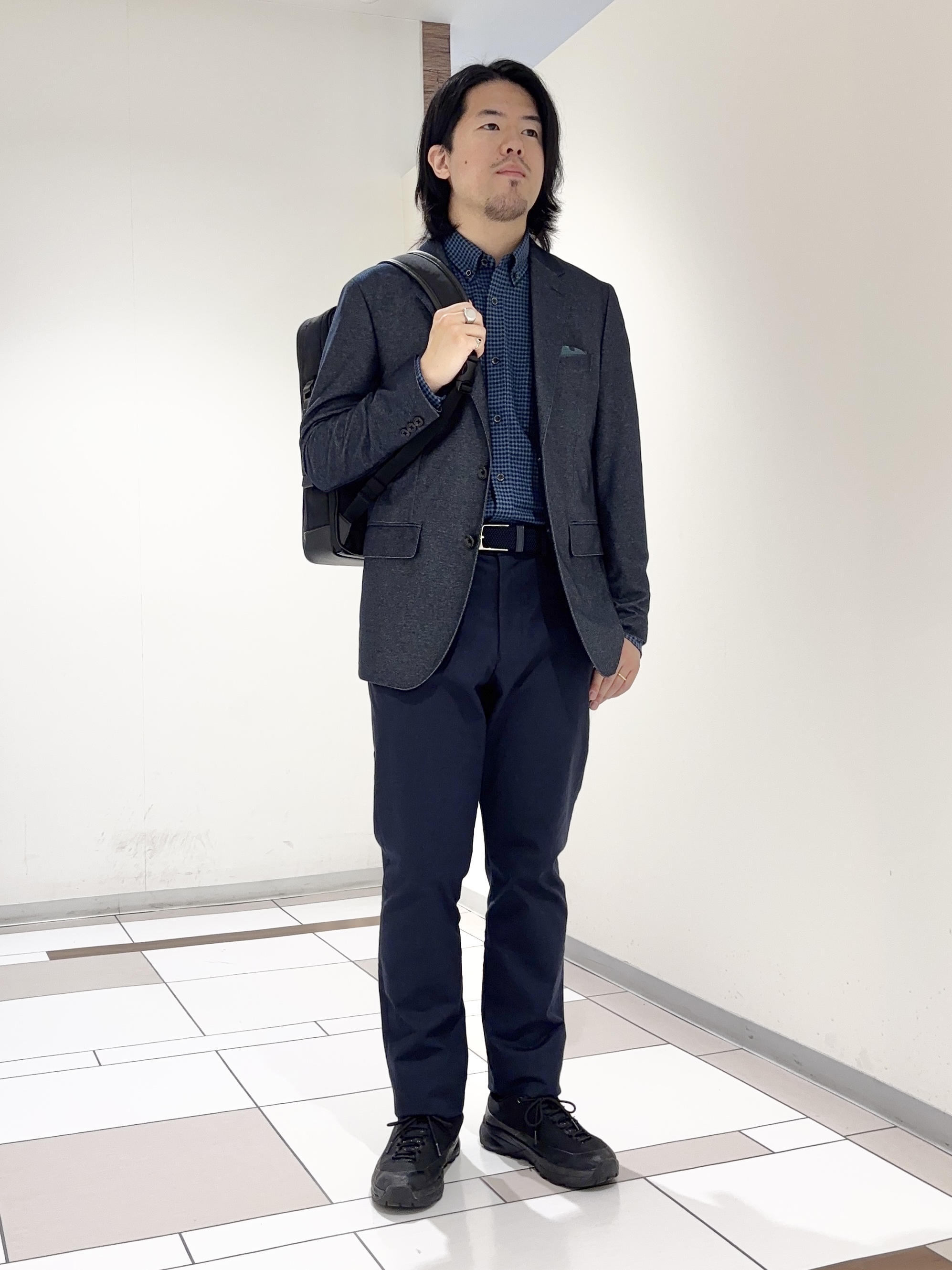 及川さんの「TAKEO KIKUCHI｜【360&deg;ストレッチ】デニムライクジャージ ジャケット」を使ったコーディネート