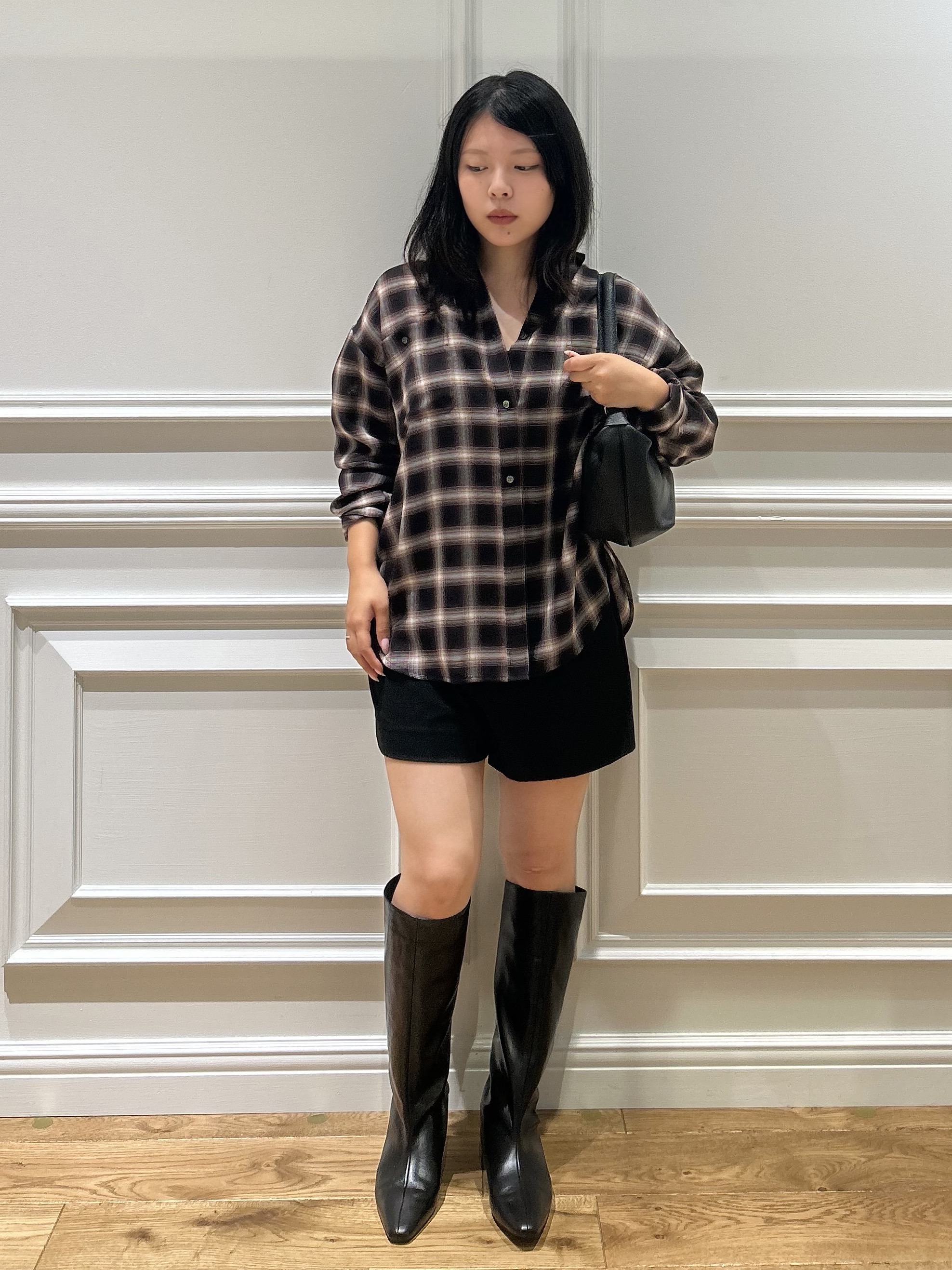 とりみさんの「DRESSTERIOR｜【ウォッシャブル】ビエラオンブレチェックシャツ」を使ったコーディネート