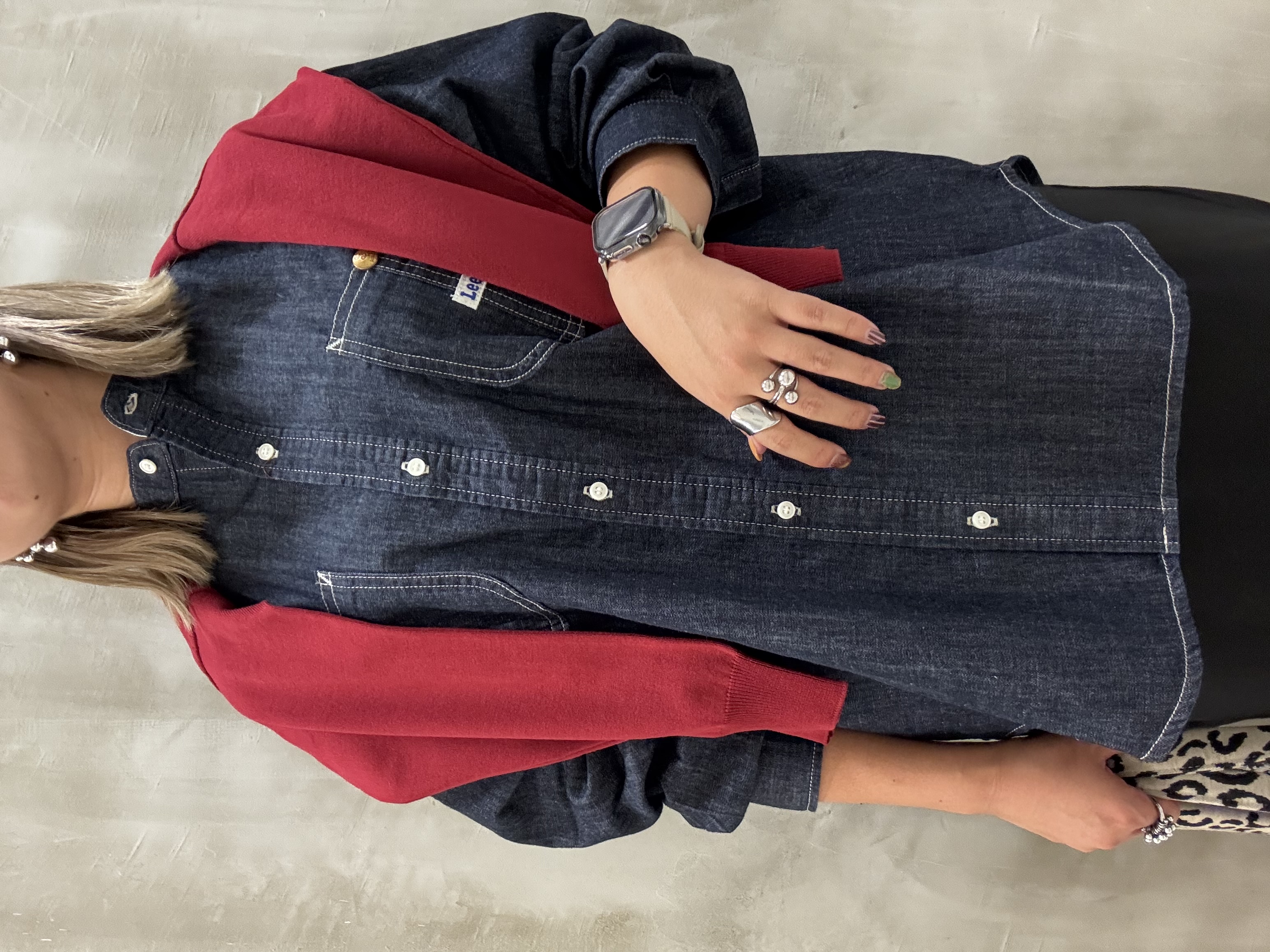 minaさんの「grove｜【Lee&times;grove別注】DENIM BOWTIE SHIRTS」を使ったコーディネート