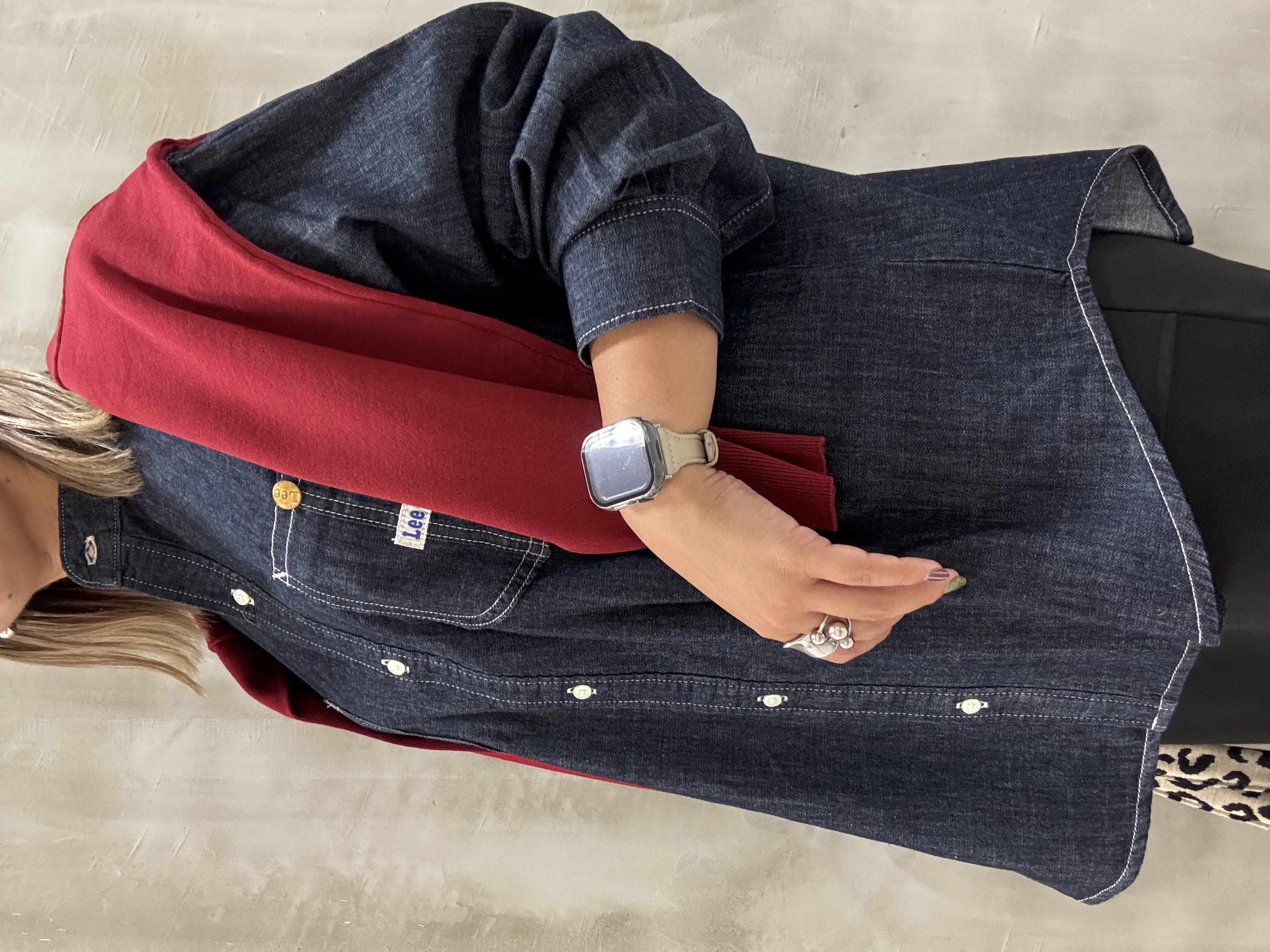 minaさんの「grove｜【Lee&times;grove別注】DENIM BOWTIE SHIRTS」を使ったコーディネート