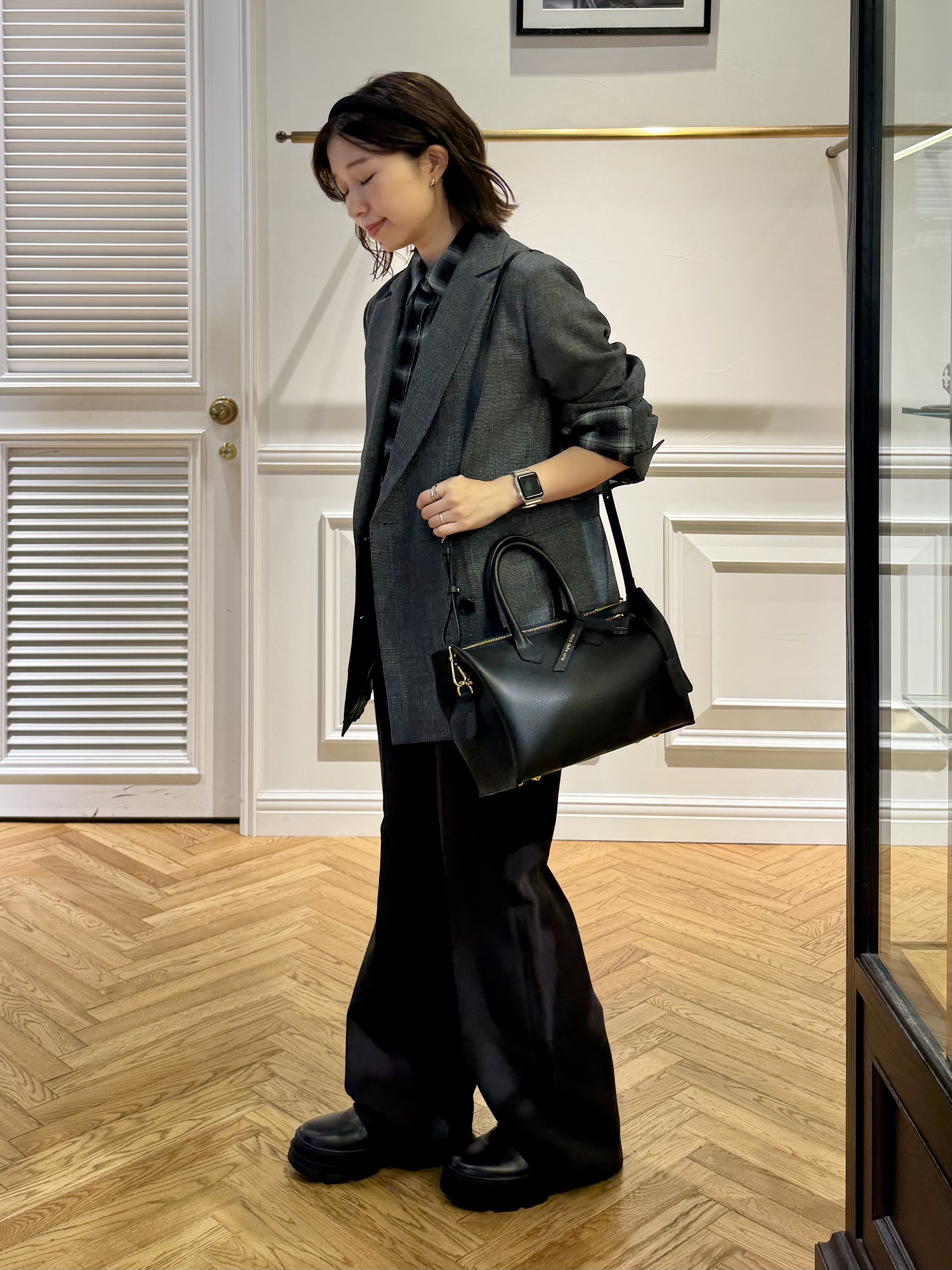 つじ まこさんの「DRESSTERIOR｜シャークスキン ラフジャケット」を使ったコーディネート