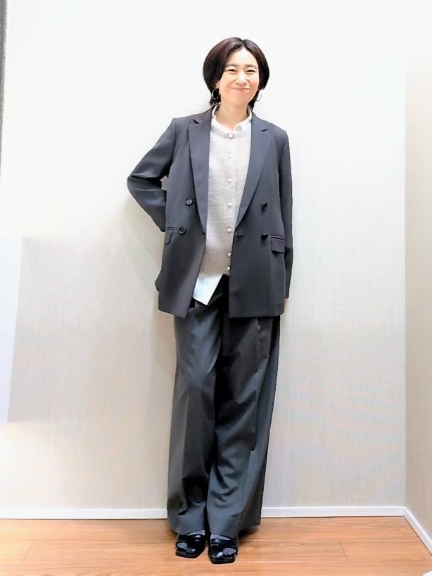 ミズタさんの「UNTITLED｜【新色追加/セットアップ可】エアリー ダブルブレストジャケット」を使ったコーディネート