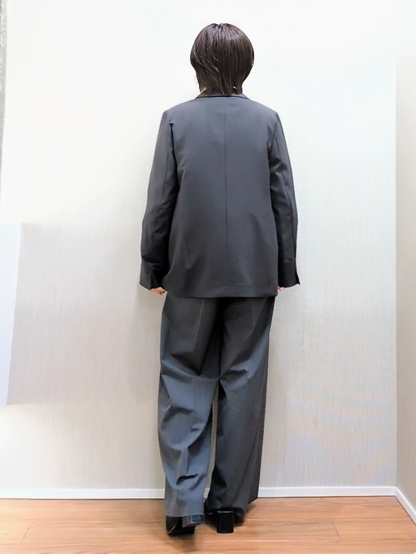 ミズタさんの「UNTITLED｜【新色追加/セットアップ可】エアリー ダブルブレストジャケット」を使ったコーディネート