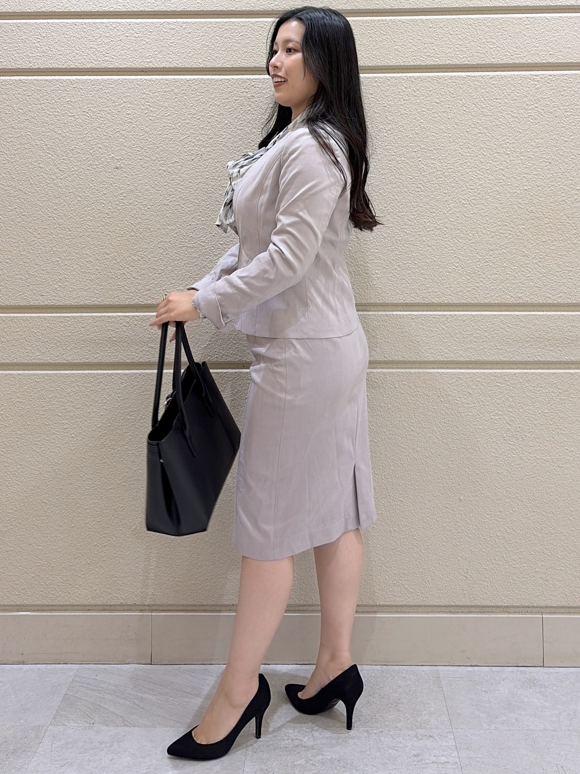Momokaさんの「COUP DE CHANCE｜【手洗い可/セットアップ可】スエード調ノーカラージャケット」を使ったコーディネート