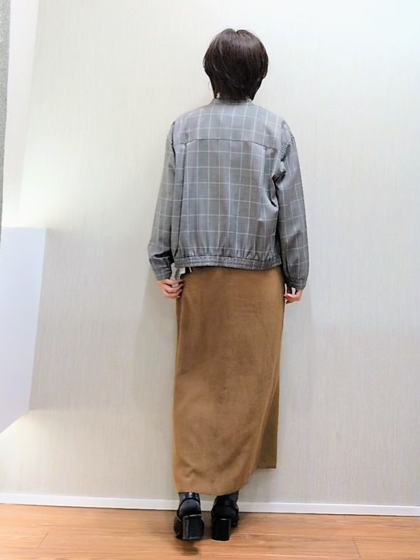 ミズタさんの「UNTITLED｜【セットアップ可/秋羽織り】メランジツイルシャツ」を使ったコーディネート