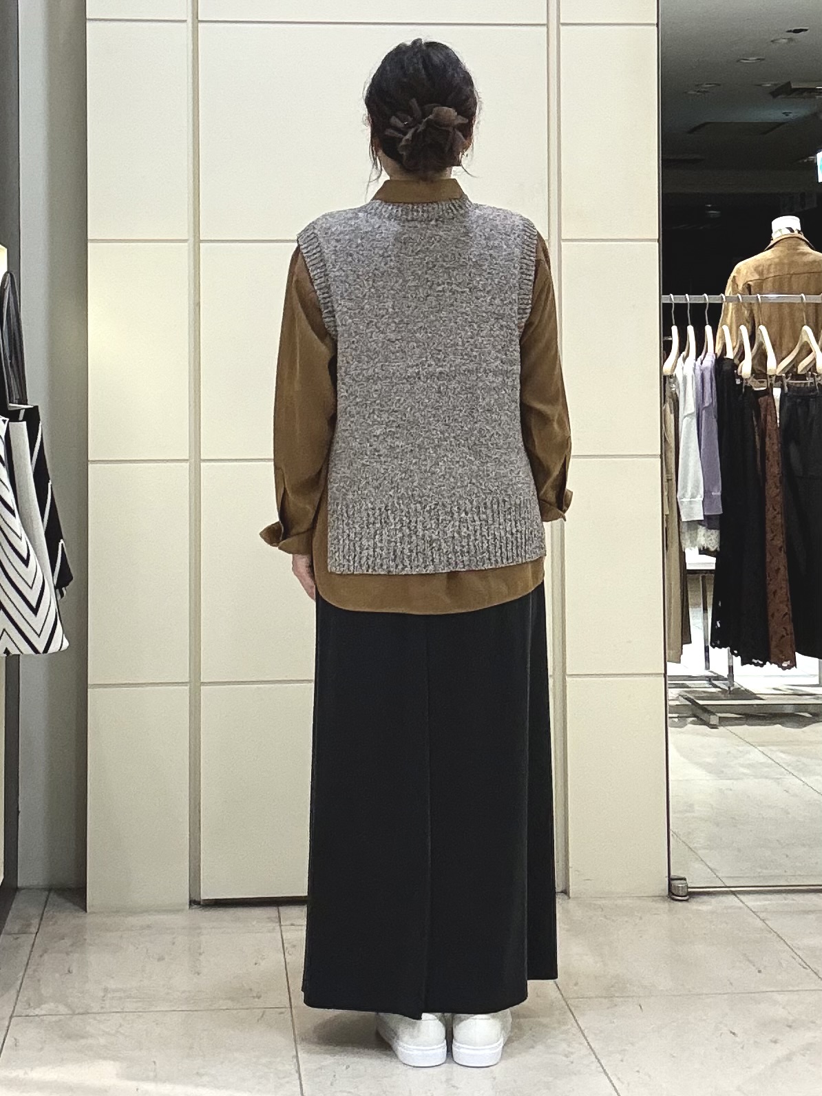 mori.さんの「UNTITLED｜【セットアップ可/秋羽織り】スエードライクシャツ」を使ったコーディネート
