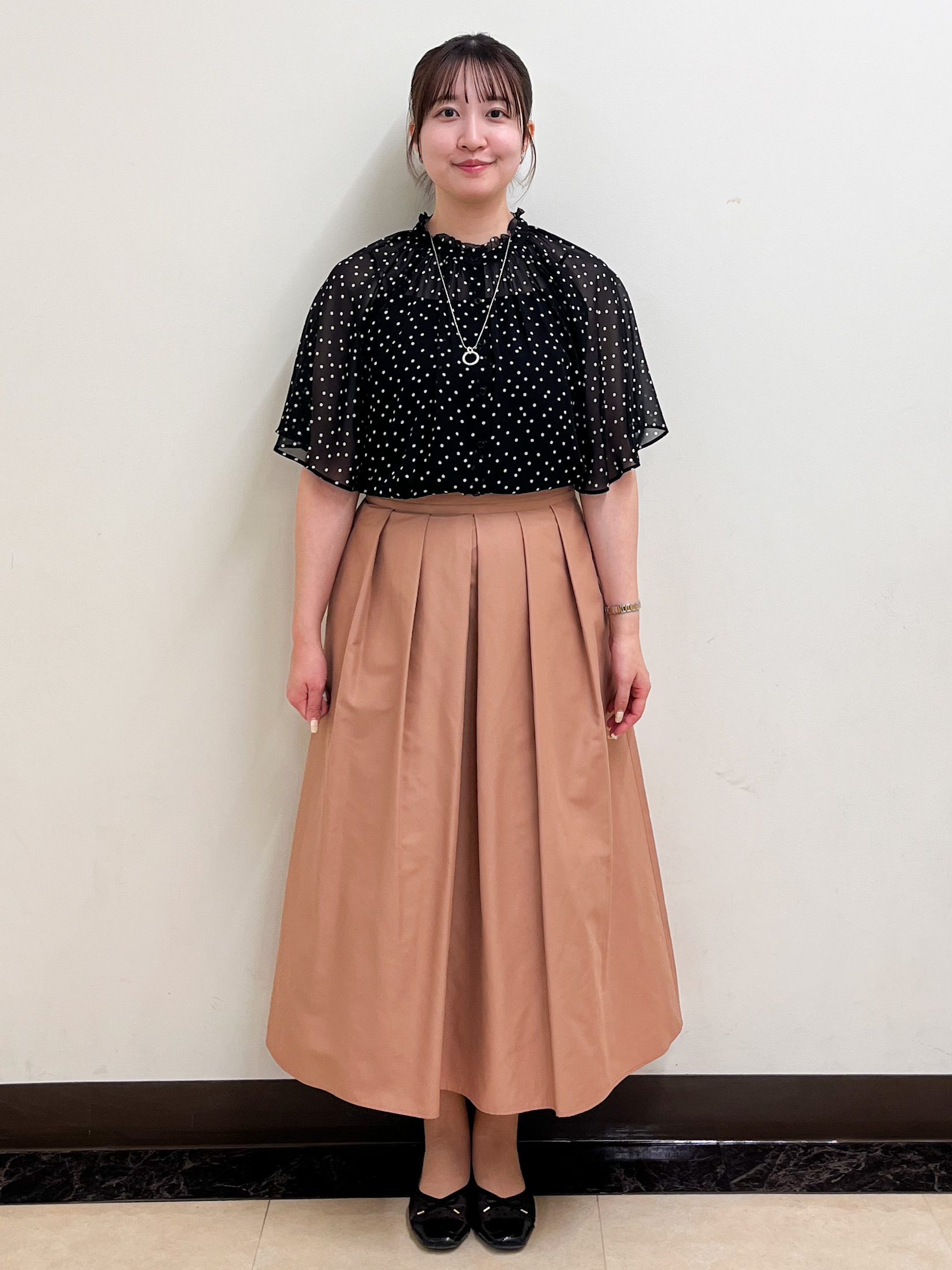 mikikoさんの「Reflect｜【セットアップ／手洗い可】ドット柄シアーブラウス」を使ったコーディネート