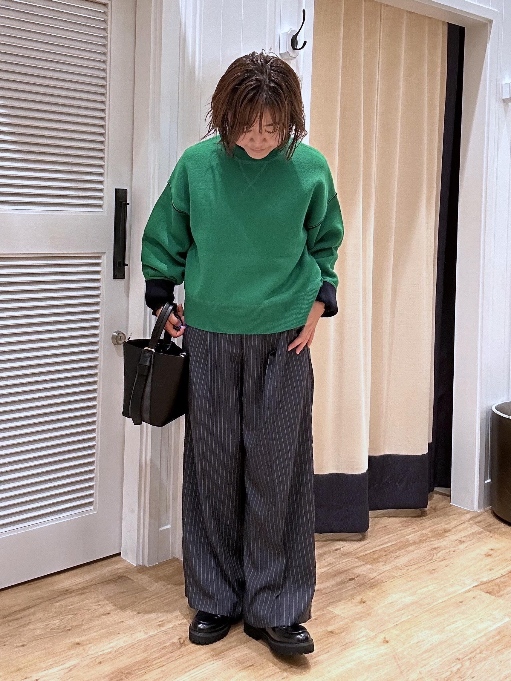 Aiさんの「Dessin｜ピンストライプストレートパンツ」を使ったコーディネート