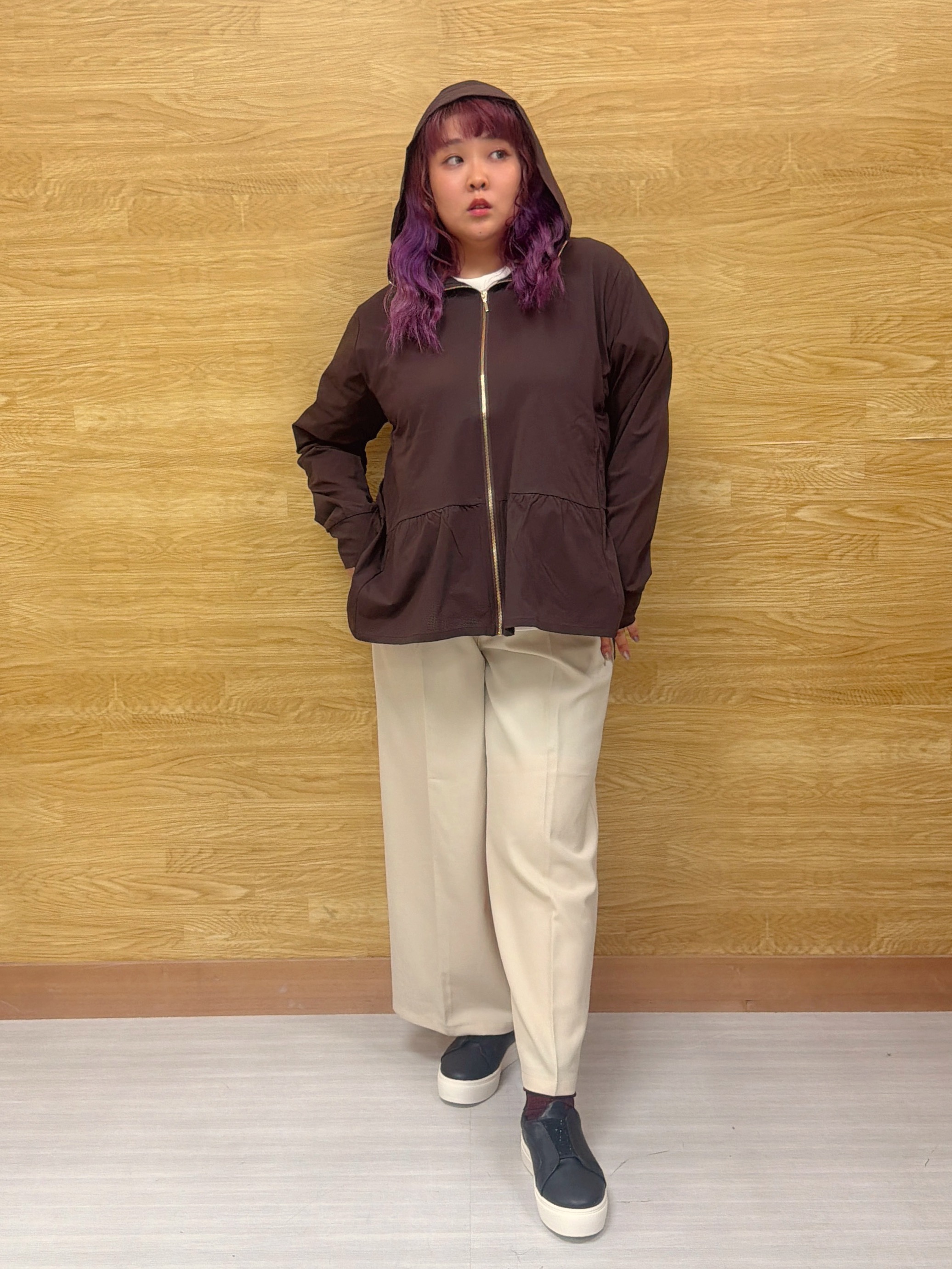 ぁむさんの「SHOO･LA･RUE｜【洗濯機可/S-LL/UV】さりげない甘さをプラスする ティアードパーカー」を使ったコーディネート