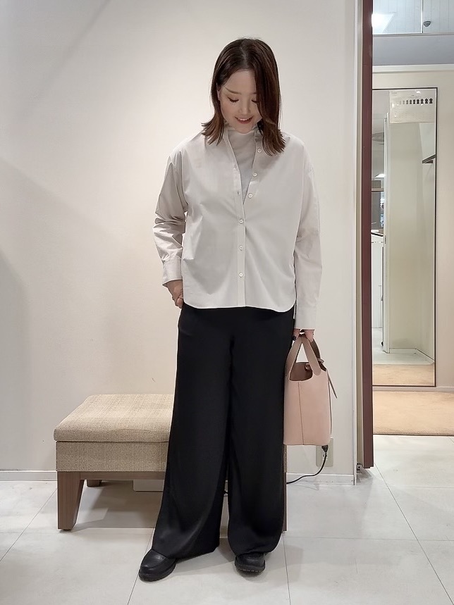 YUIさんの「UNTITLED｜【6色展開/コットン100】カラーベーシックシャツ」を使ったコーディネート