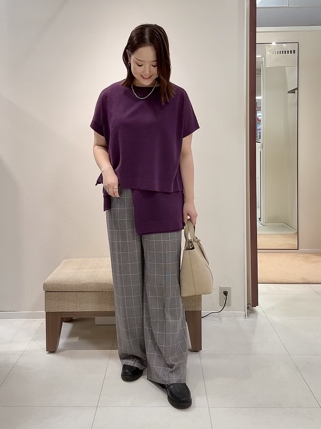 YUIさんの「UNTITLED｜【アンサンブル可/品のある透け感】Tシャツ風ニットトップス」を使ったコーディネート