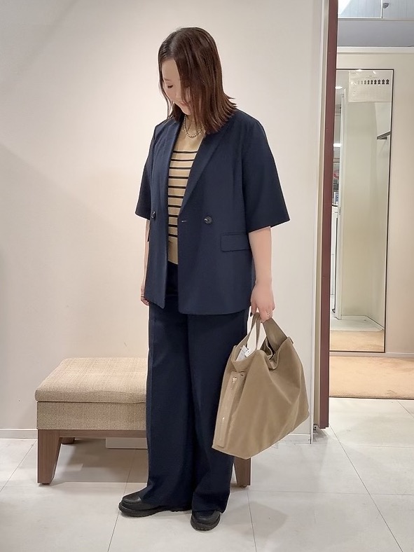 YUIさんの「UNTITLED｜【秋の通勤羽織/セットアップ可/UVカット】エアリークール半袖ジャケット」を使ったコーディネート