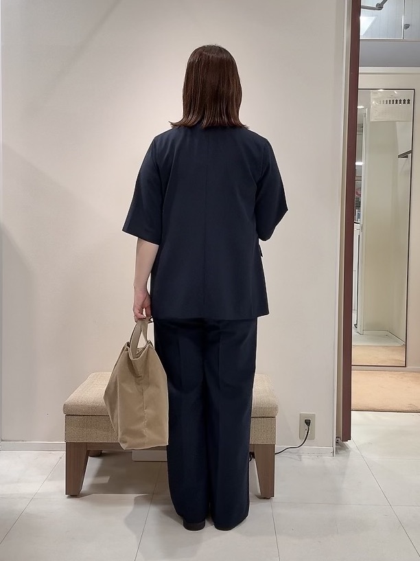YUIさんの「UNTITLED｜【秋の通勤羽織/セットアップ可/UVカット】エアリークール半袖ジャケット」を使ったコーディネート