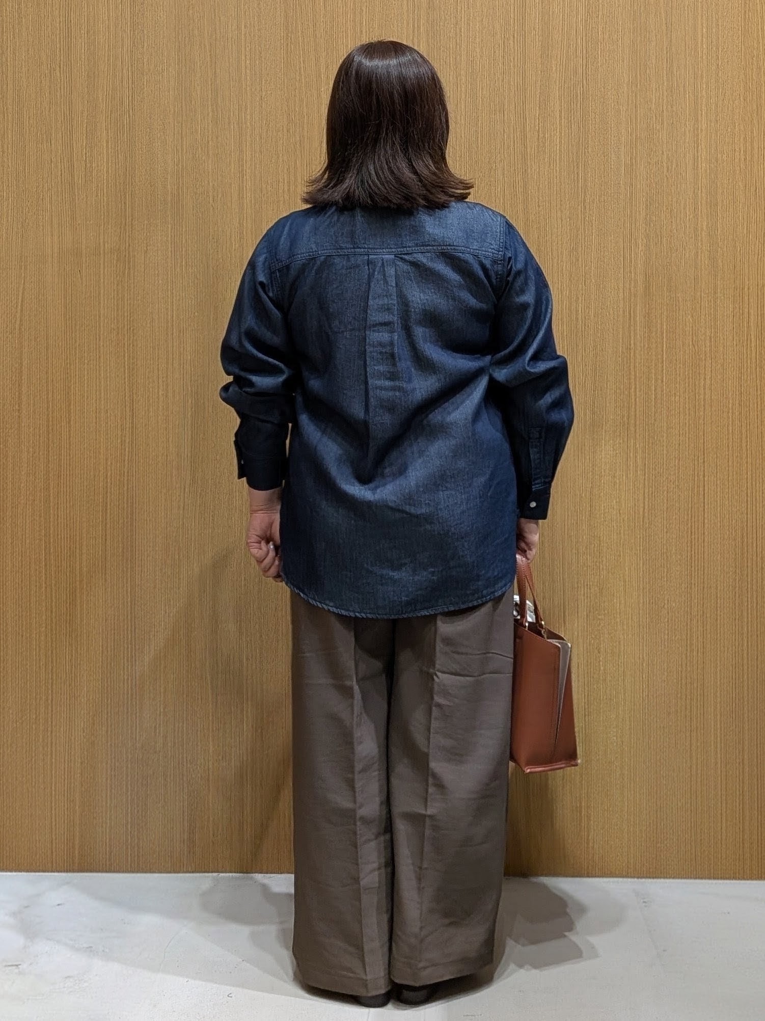 むつみさんの「OPAQUE.CLIP｜デニムボウタイブラウス【洗濯機OK】」を使ったコーディネート
