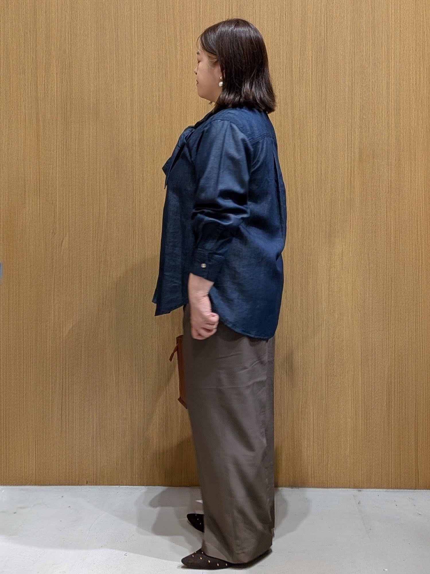 むつみさんの「OPAQUE.CLIP｜デニムボウタイブラウス【洗濯機OK】」を使ったコーディネート
