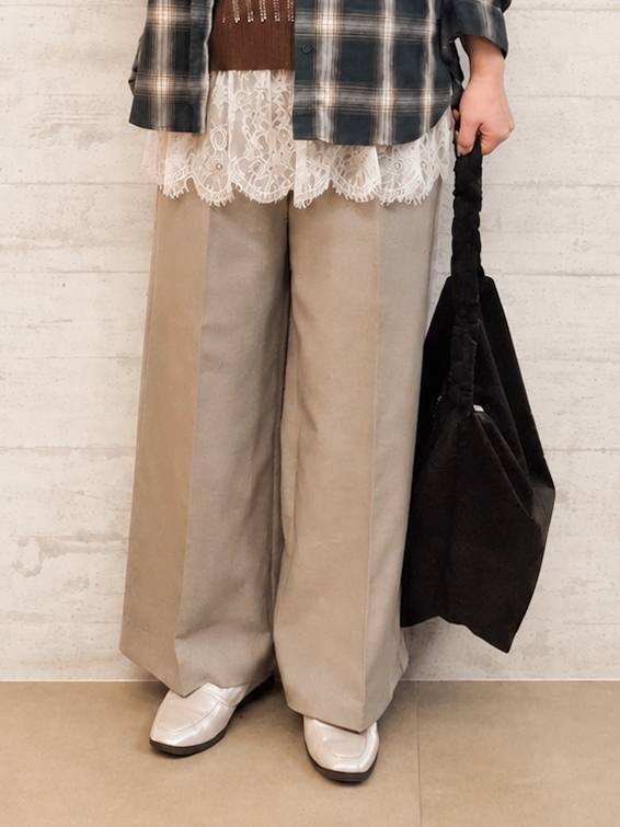 yocchiさんの「SHOO･LA･RUE｜【洗濯後しわになりにくい/S-LL】気分で選ぶ 大人のデイリー使いに ベーシックシャツ」を使ったコーディネート