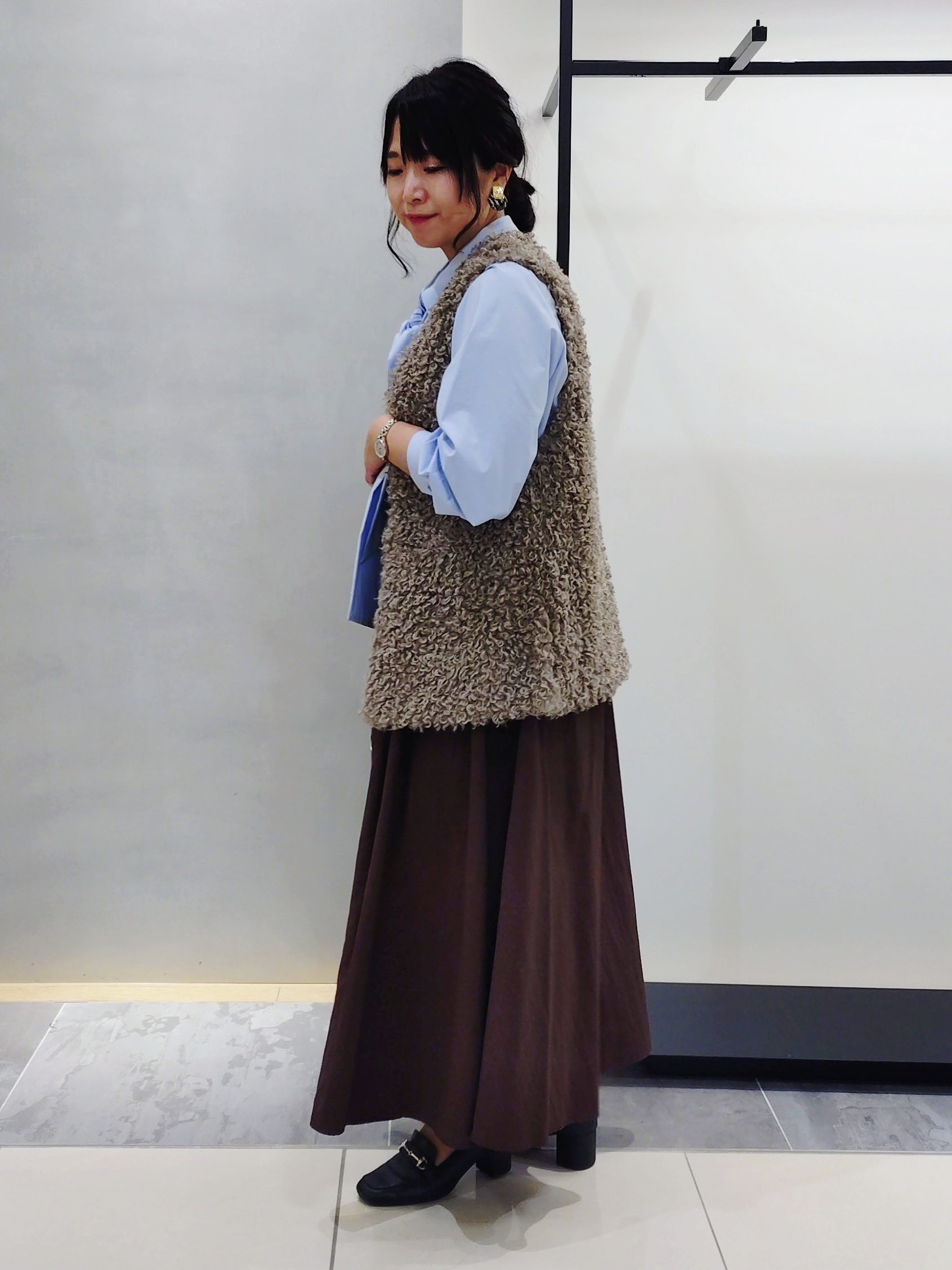 TOMOMIさんの「INDIVI｜【ストレッチ◎】取外し可ボウタイシャツ」を使ったコーディネート