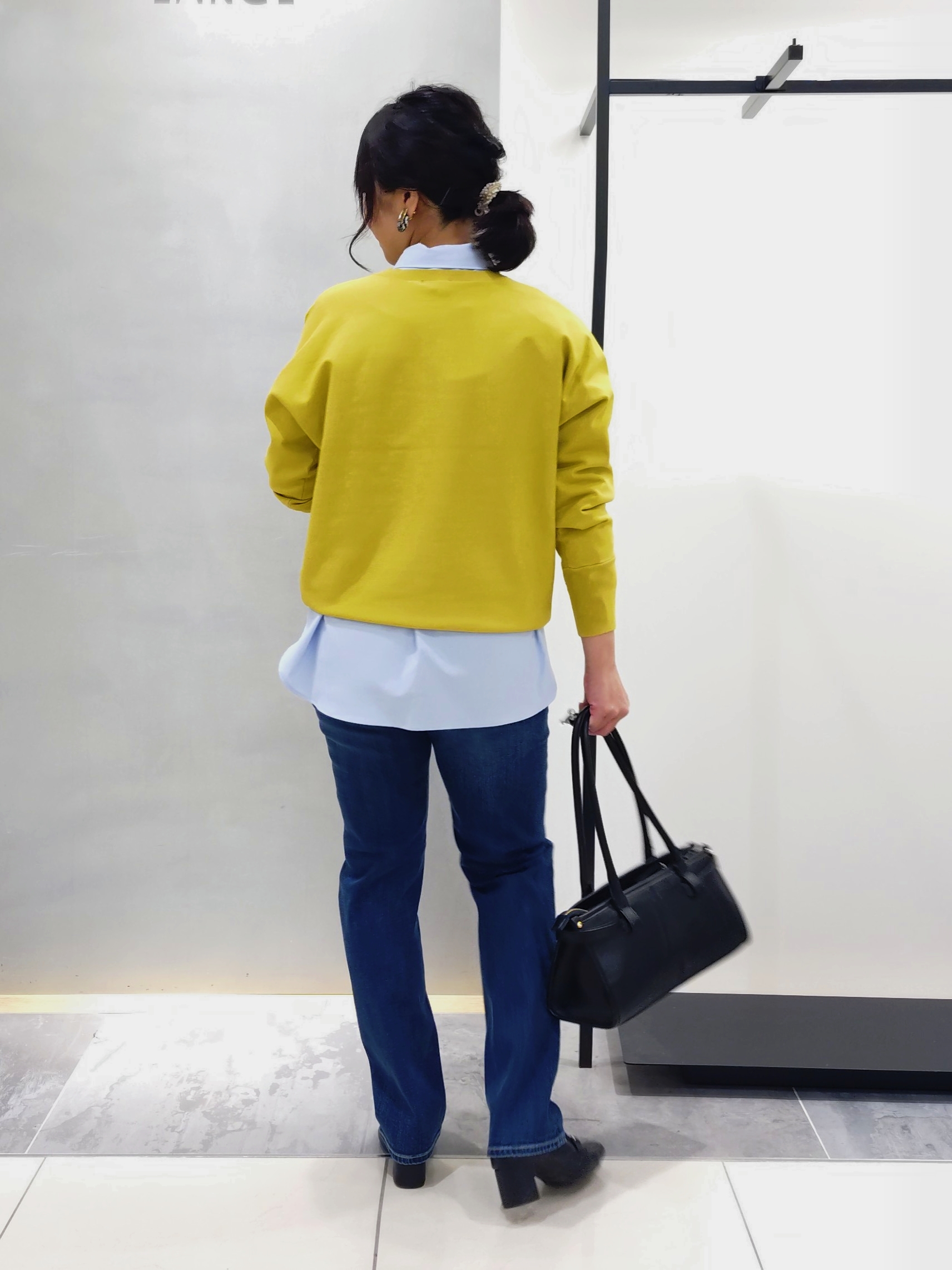 TOMOMIさんの「INDIVI｜【収納力◎／トレンド】スクエアトートバッグ」を使ったコーディネート