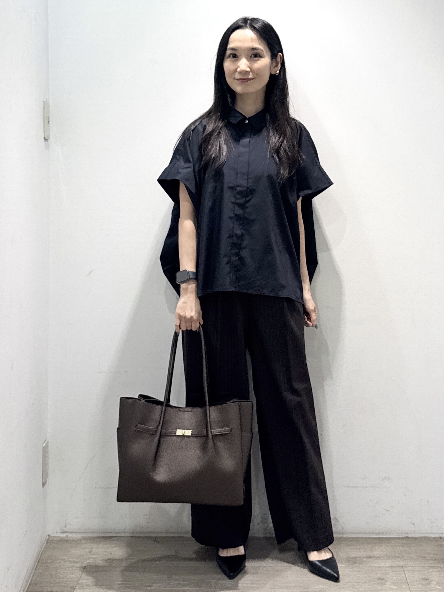 yuicciさんの「OPAQUE.CLIP｜タックニュアンスフォルムシャツ【洗濯機OK】」を使ったコーディネート