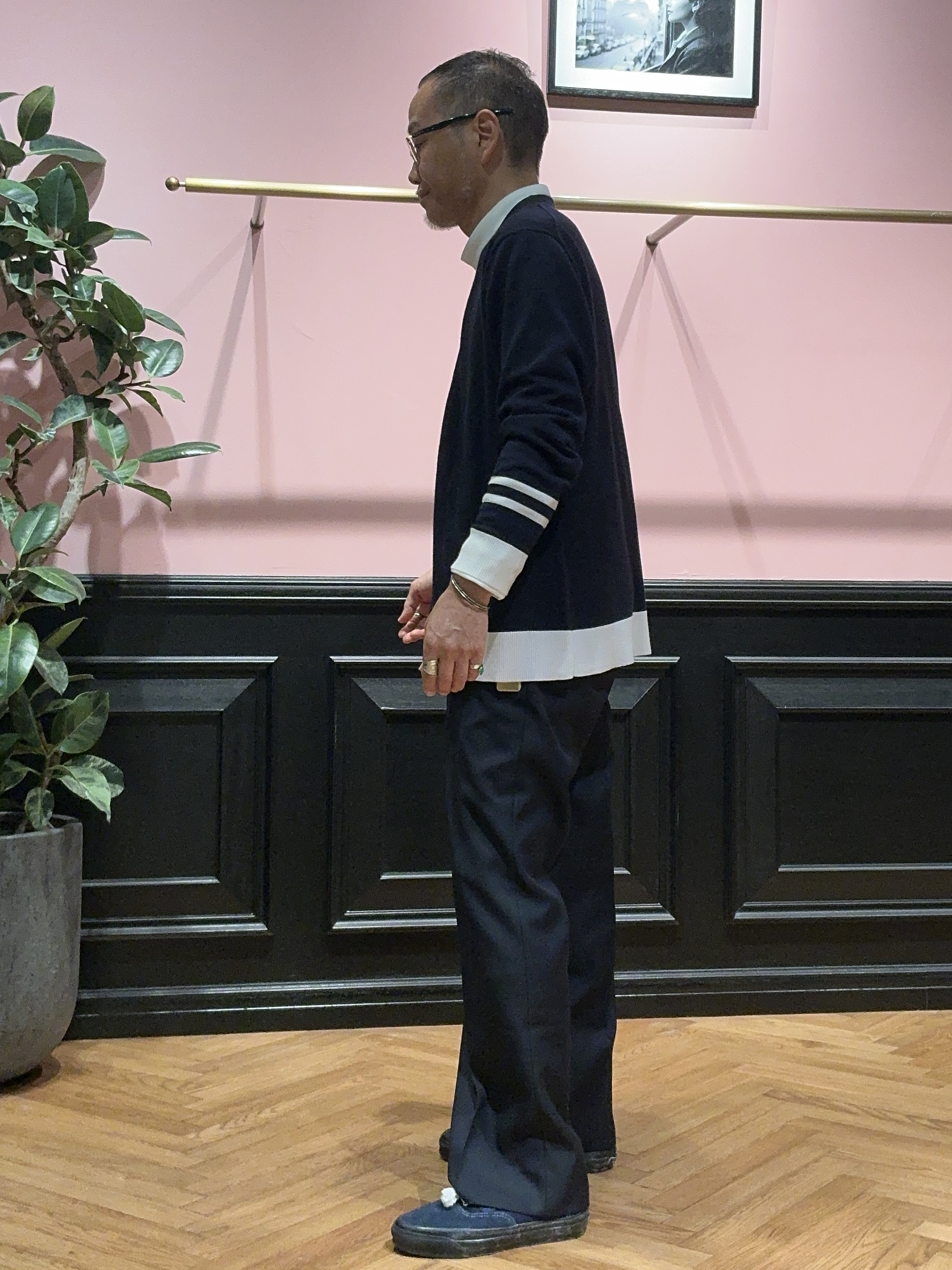 torigoeさんの「DRESSTERIOR｜◆ゼニアバルーファ キャッシュウール カーディガン」を使ったコーディネート