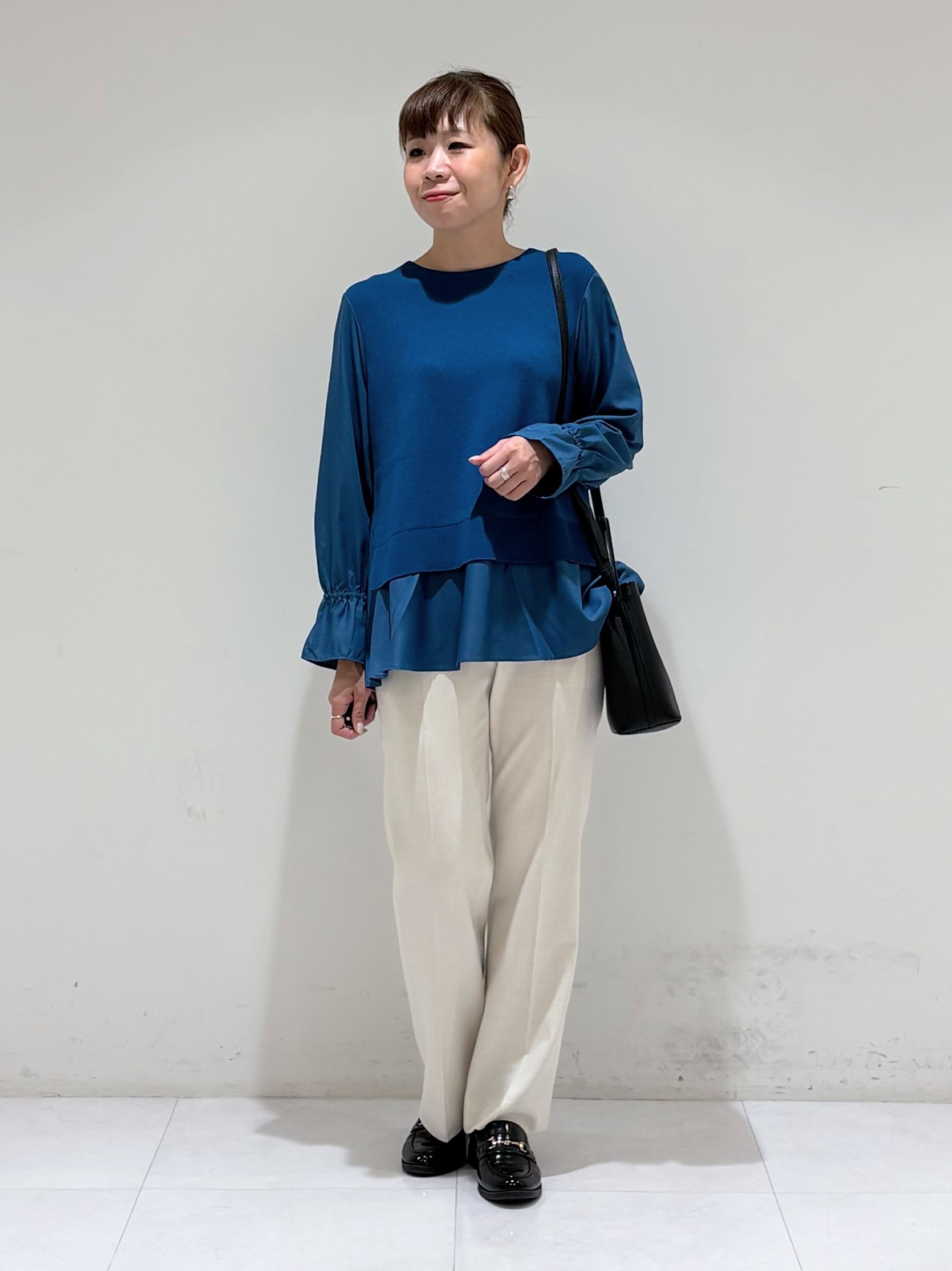 tsuyuさんの「INDIVI｜【羽織るだけでお洒落】カールエコファー ジレ」を使ったコーディネート