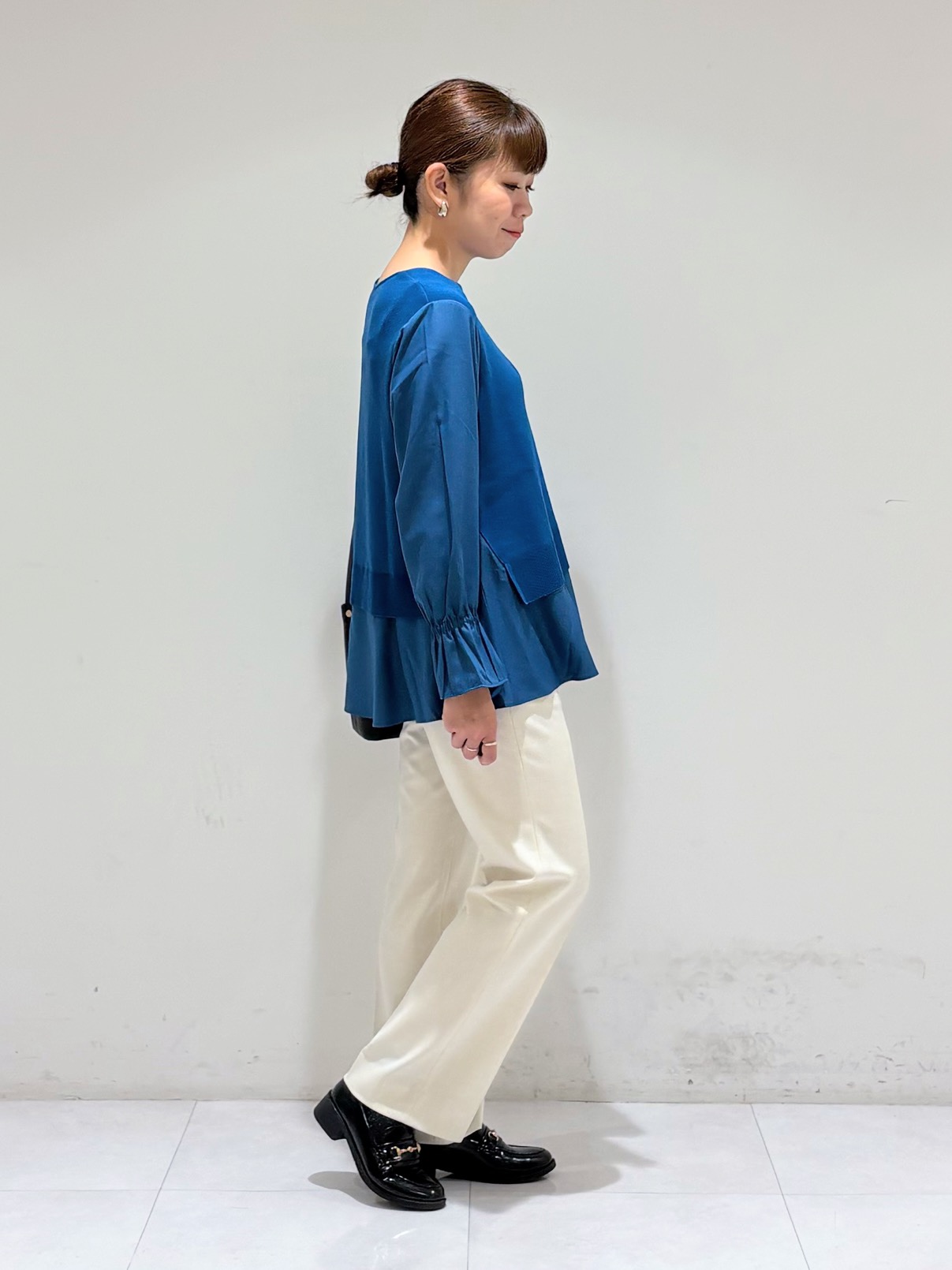 tsuyuさんの「INDIVI｜【羽織るだけでお洒落】カールエコファー ジレ」を使ったコーディネート