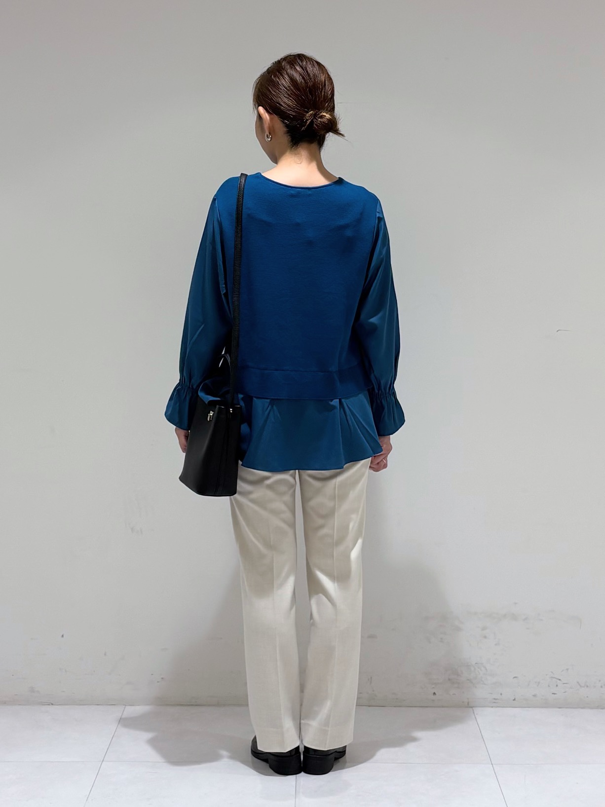 tsuyuさんの「INDIVI｜【羽織るだけでお洒落】カールエコファー ジレ」を使ったコーディネート