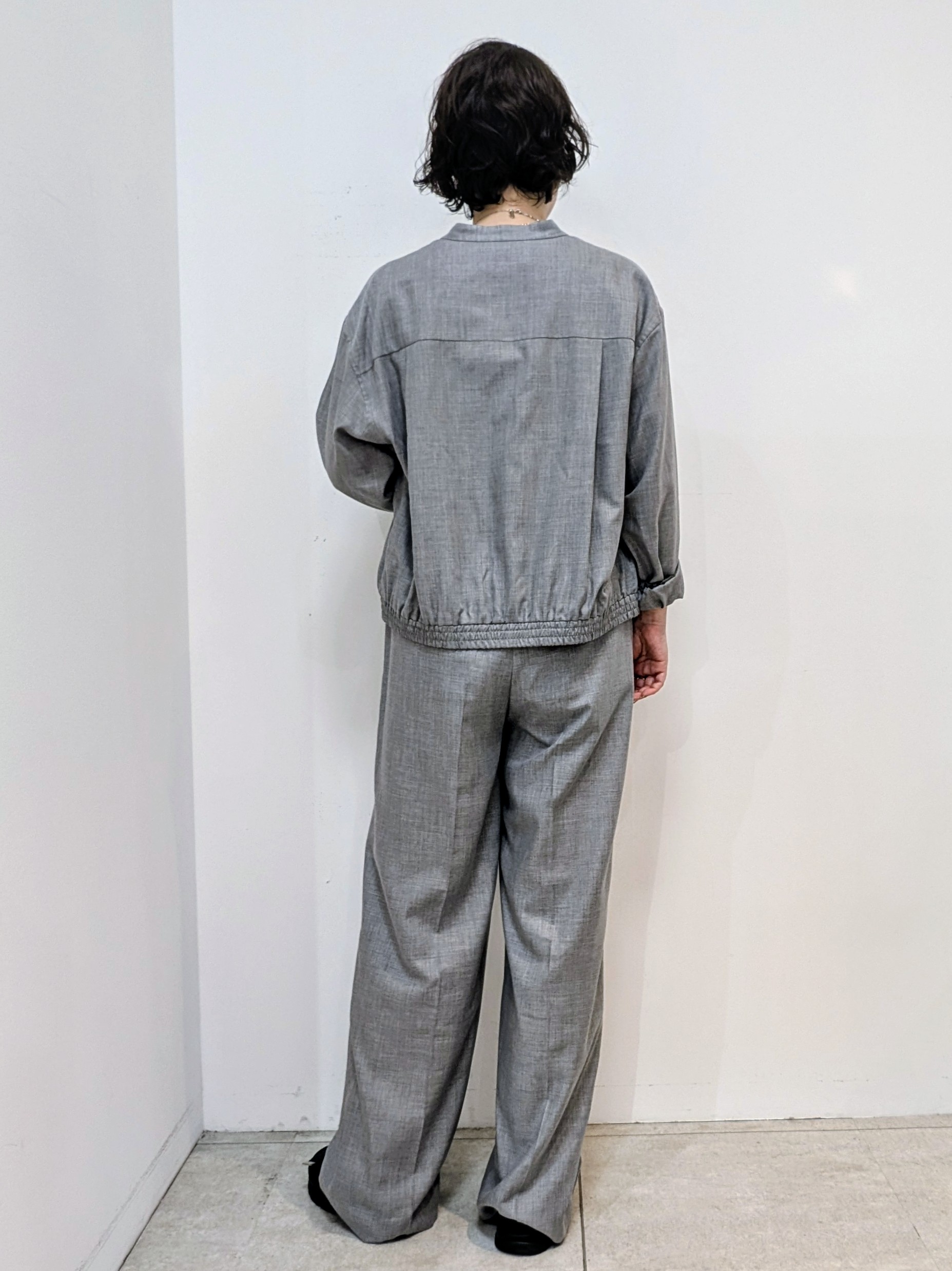 いこさんの「UNTITLED｜【セットアップ可/秋羽織り】メランジツイルシャツ」を使ったコーディネート