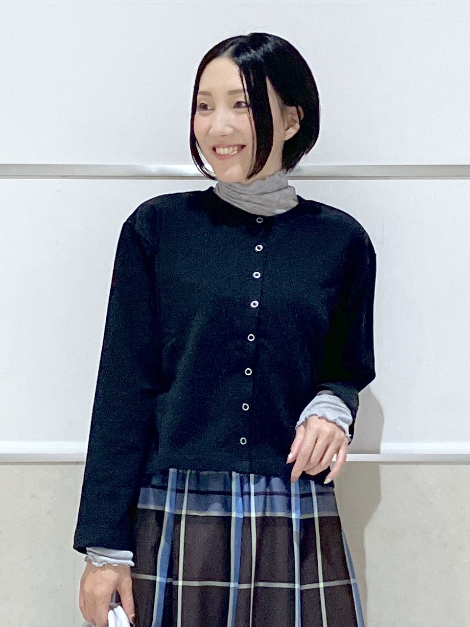 eriko さんの「Dessin｜【洗える/6色展開】リングスナップミニ裏毛カーディガン」を使ったコーディネート