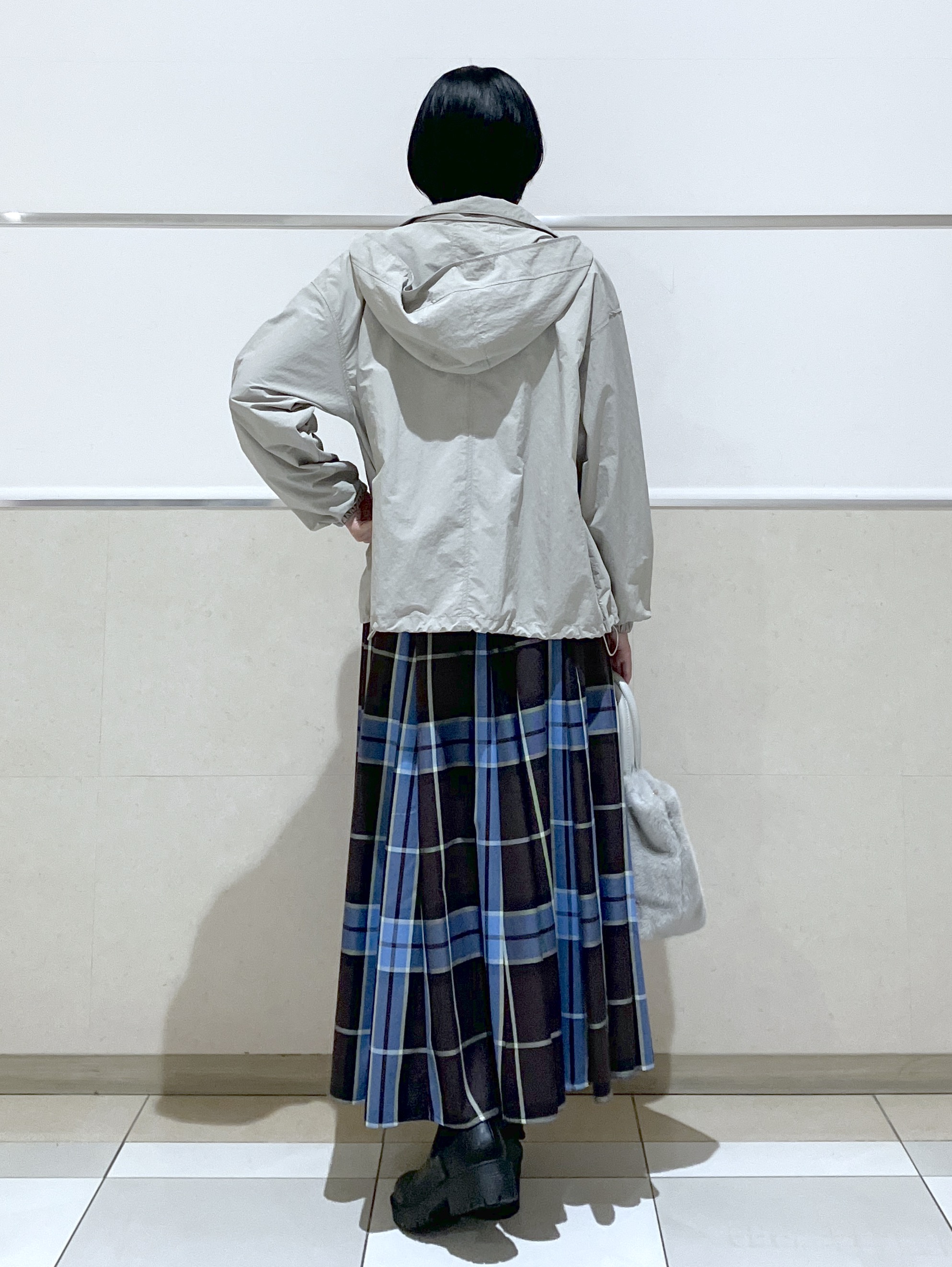 eriko さんの「Dessin｜【秋羽織り/洗える/6色展開】リングスナップミニ裏毛カーディガン」を使ったコーディネート