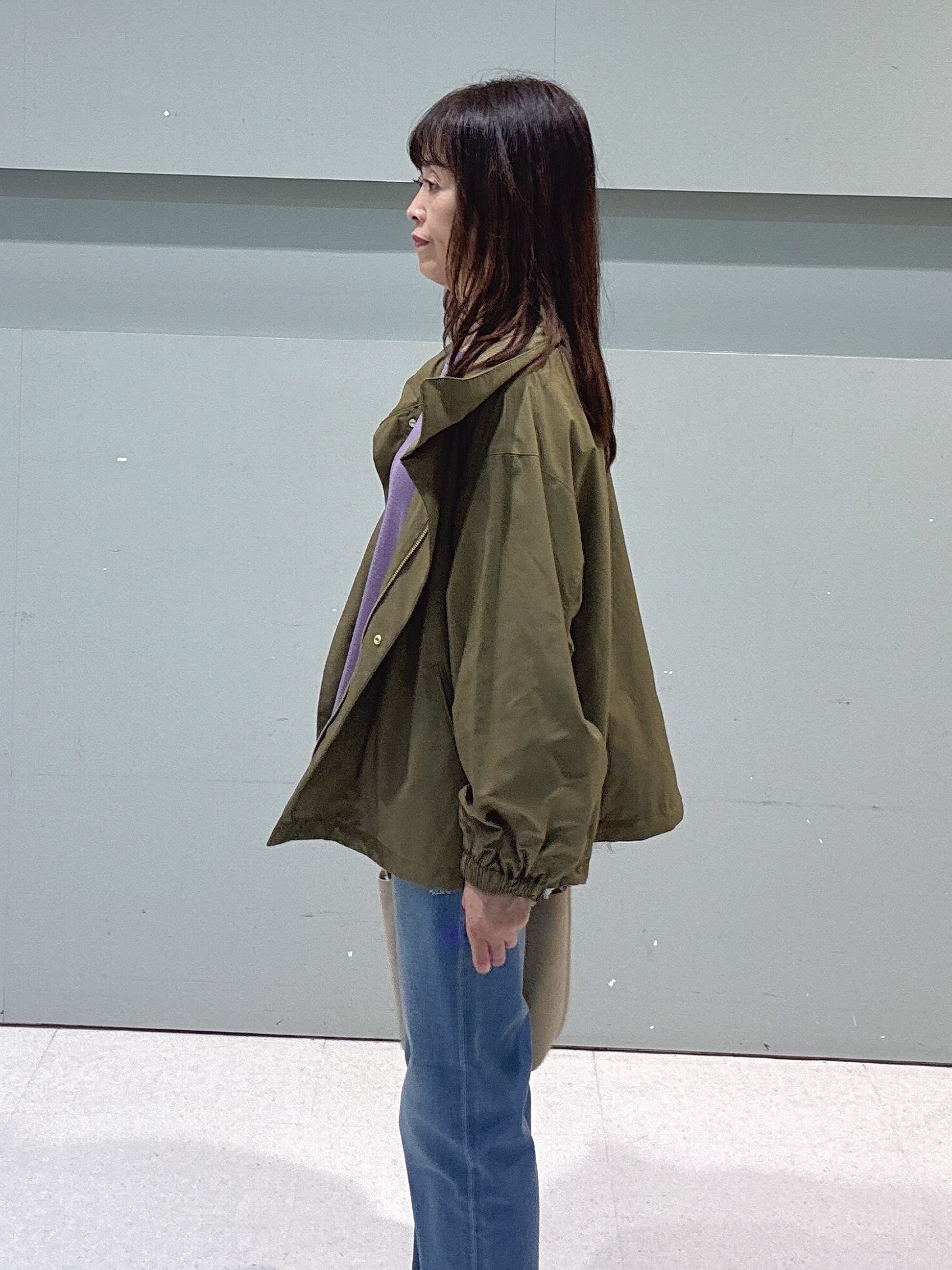makiさんの「UNTITLED｜【撥水/秋羽織り】タフタマウンテンパーカー」を使ったコーディネート