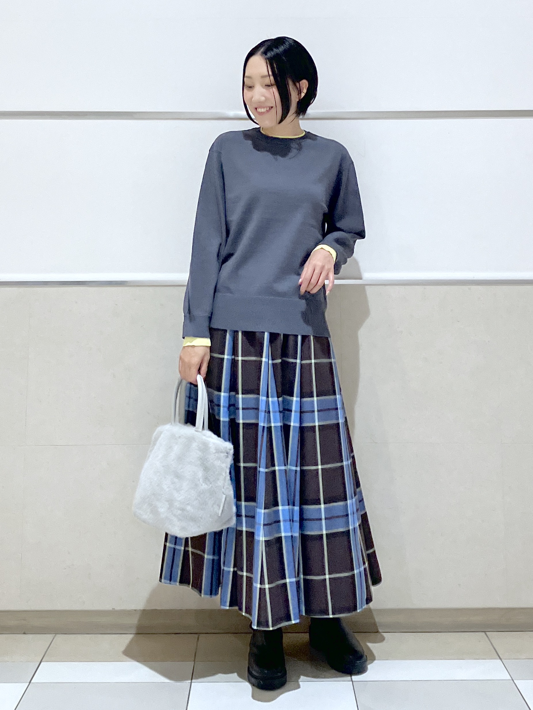 eriko さんの「Dessin｜【洗濯機ＯＫ】バイカラー配色クルーネックニット」を使ったコーディネート