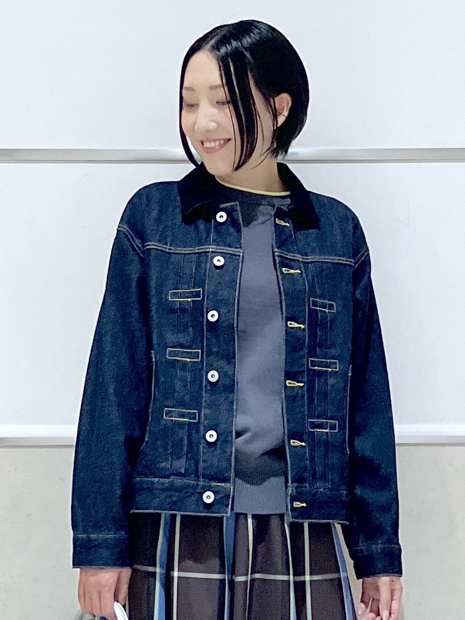 eriko さんの「Dessin｜【1枚でサマになる/洗濯機ＯＫ】レイヤード風 配色クルーネックニット」を使ったコーディネート