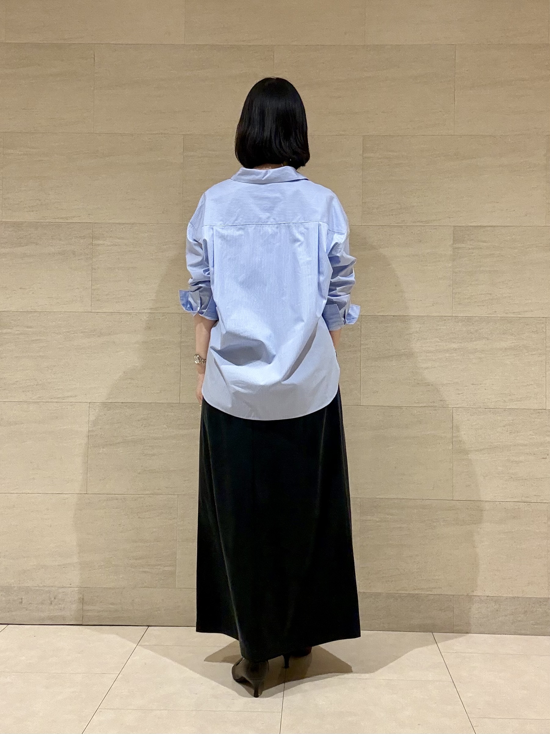 yさんの「UNTITLED｜【6色展開/コットン100】カラーベーシックシャツ」を使ったコーディネート
