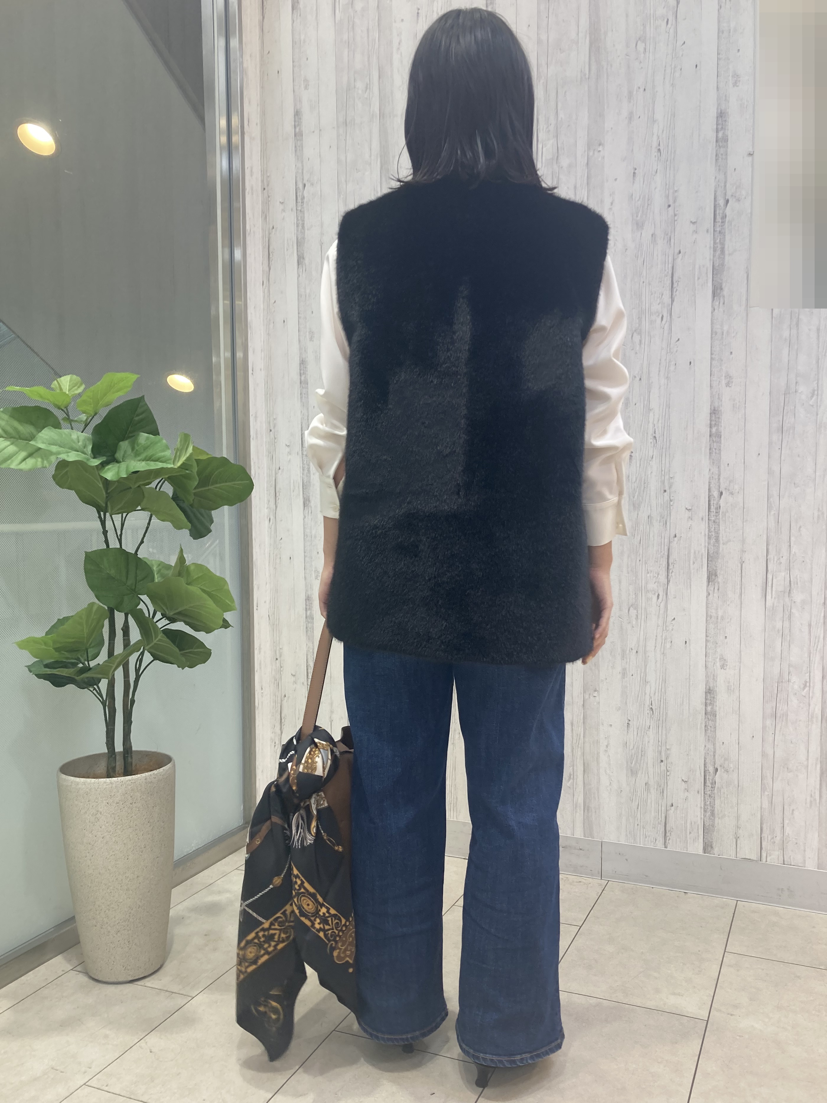 しばたさんの「Reflect｜【通勤】きれいめラウンドネックブラウス」を使ったコーディネート