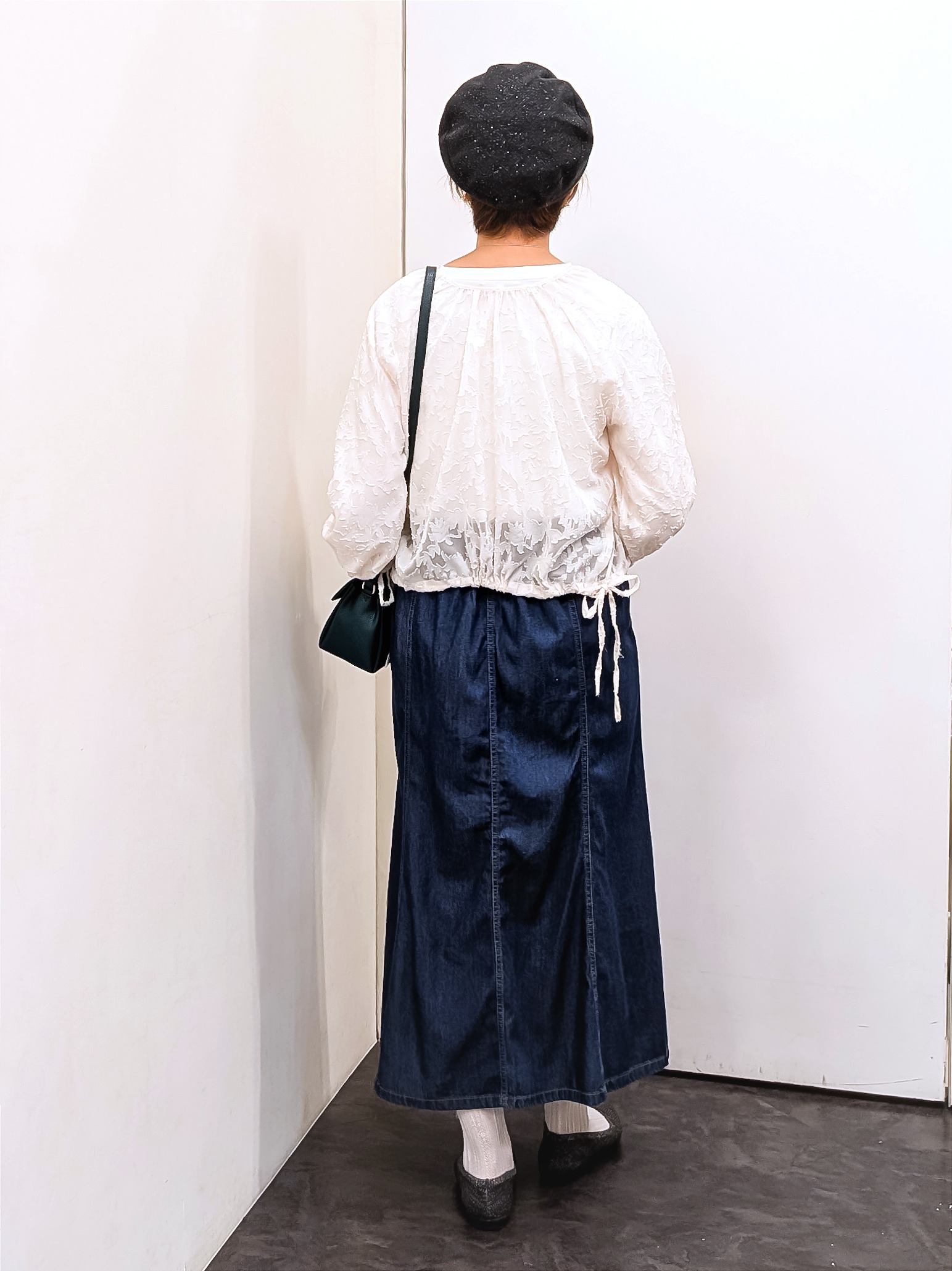 やまちゃんさんの「grove｜上品に華やぐ シアージャカードブラウス」を使ったコーディネート