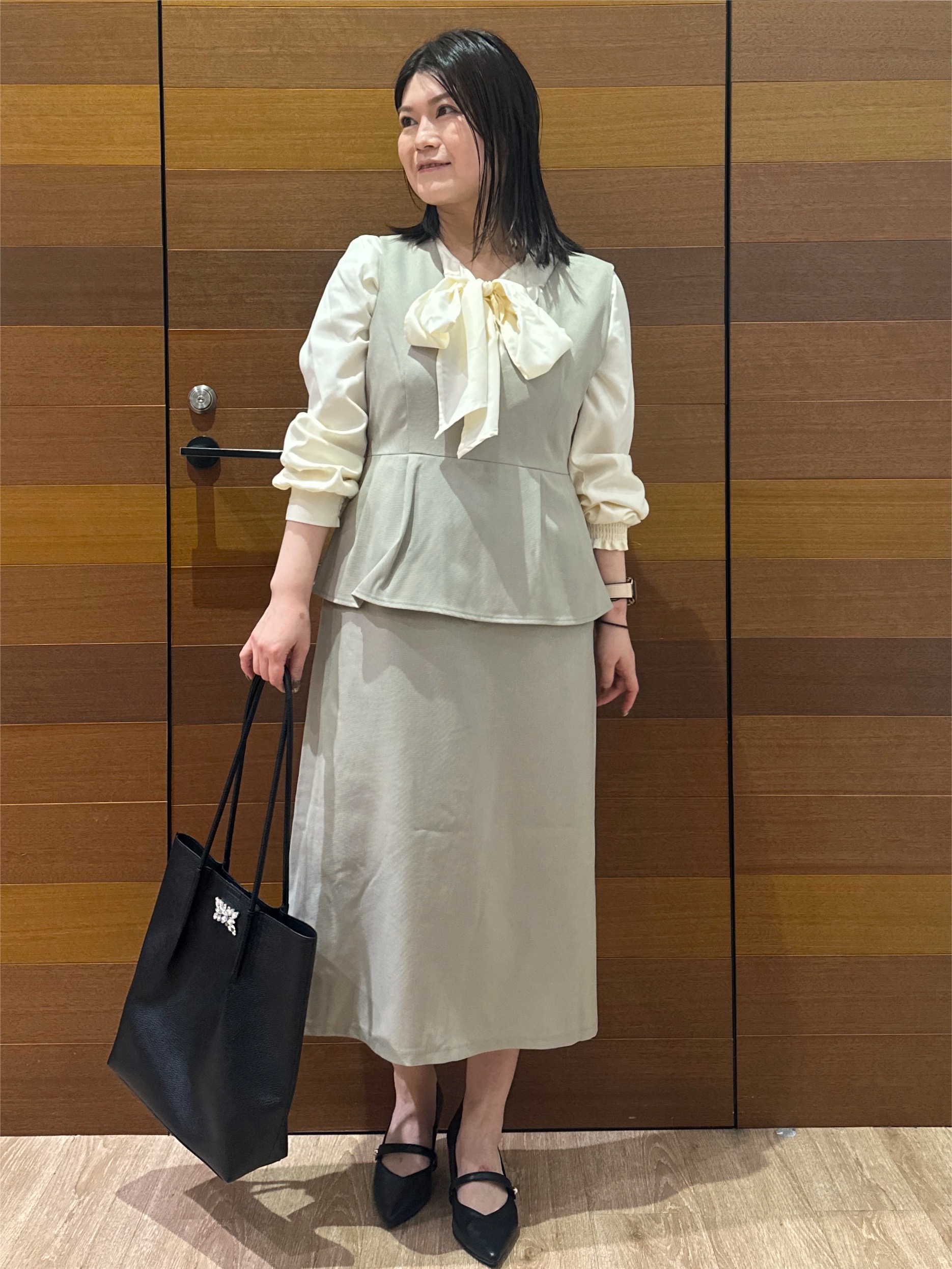 Minさんの「OPAQUE.CLIP｜【チェック／無地】ボウタイブラウス《洗濯機OK／イージーアイロン》」を使ったコーディネート
