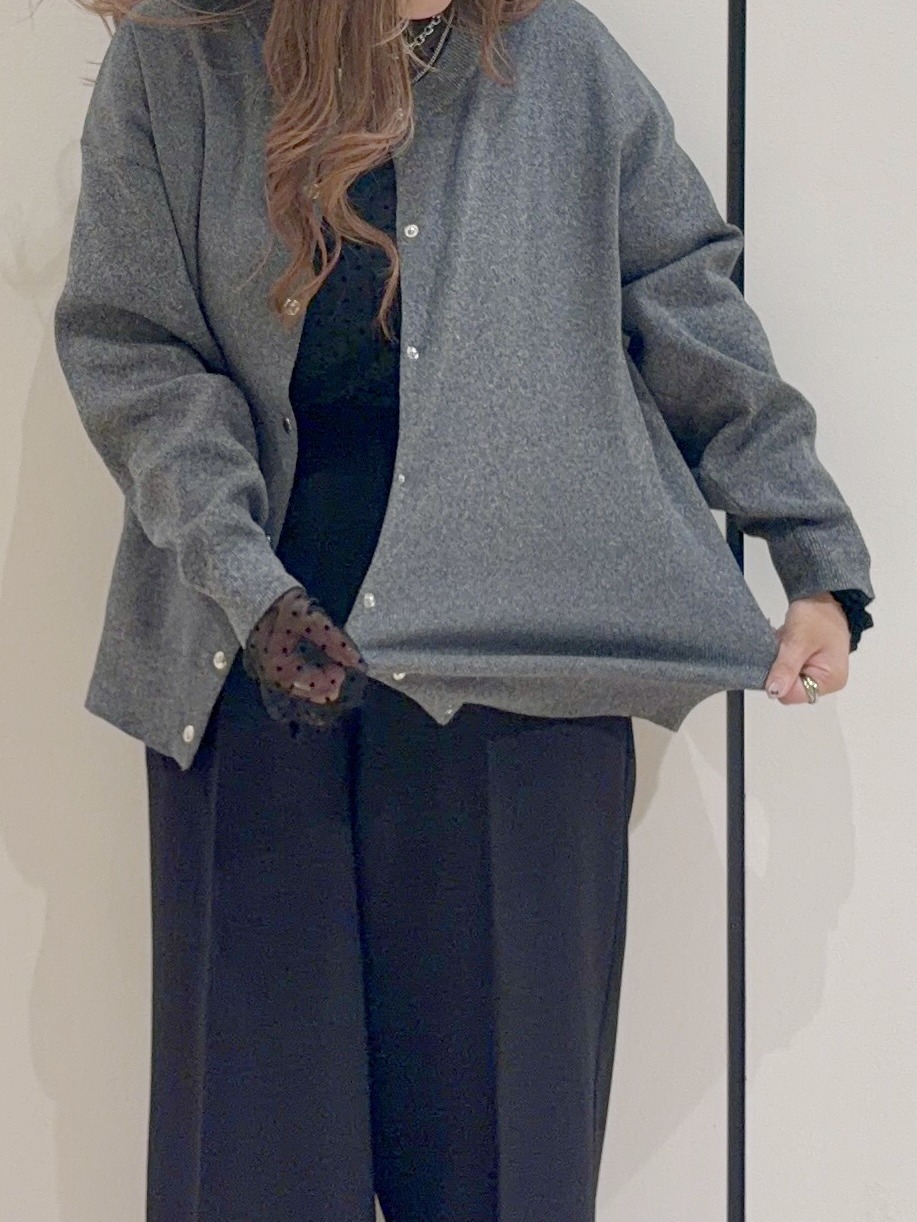 ひっかさんの「SHOO･LA･RUE｜【セットアップ可/洗濯機可】軽やかに羽織れる スポンディッシュ ニットカーディガン」を使ったコーディネート