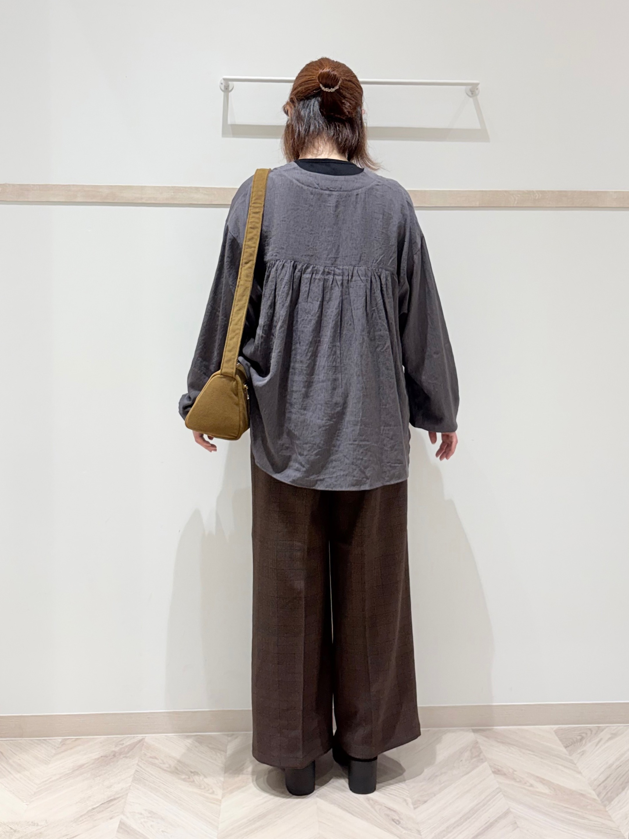 c_h_i_k_aさんの「SHOO･LA･RUE｜【S-LL/洗濯機可】着痩せシルエット シャーリングシャツカーディガン」を使ったコーディネート