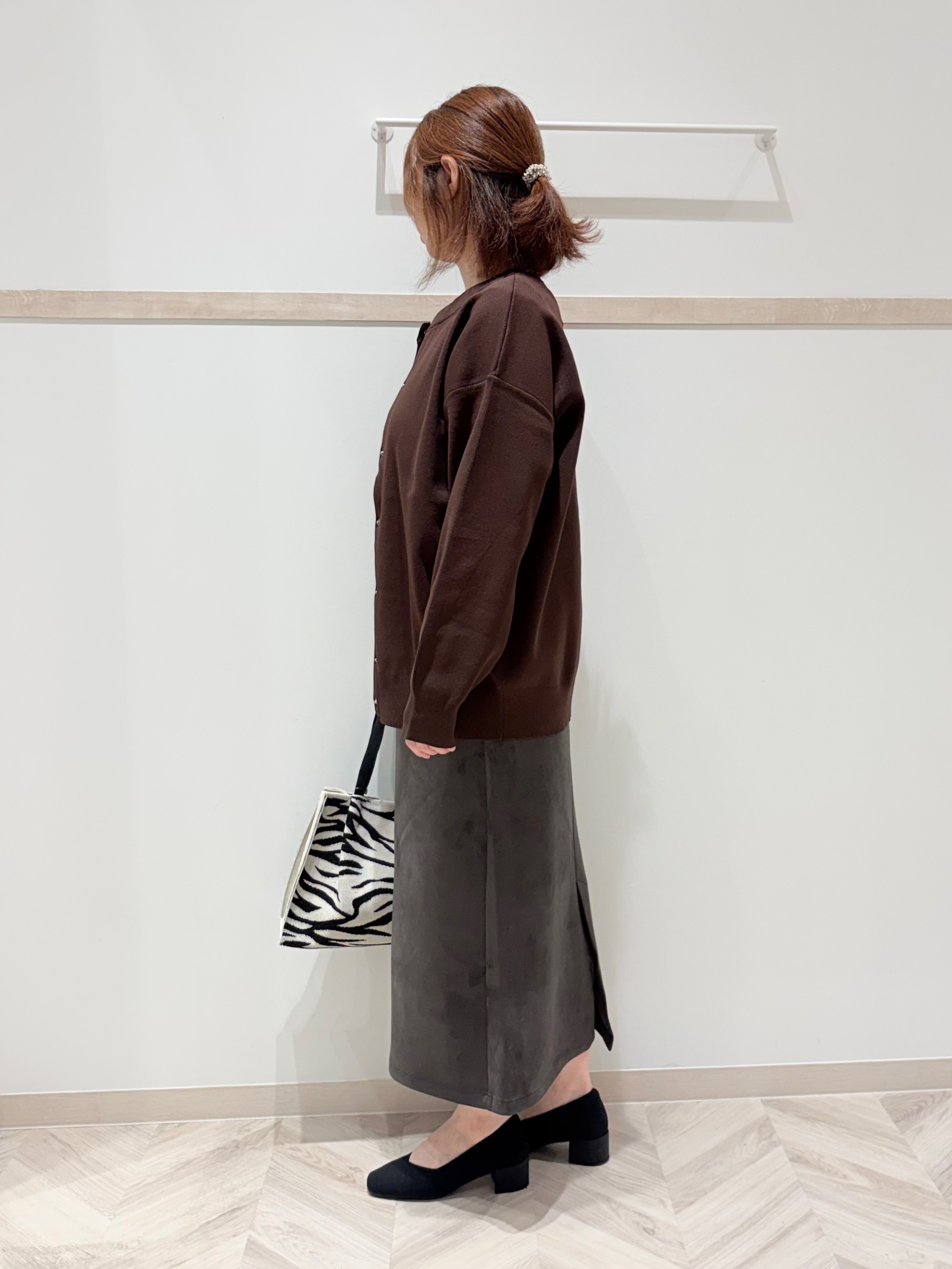 c_h_i_k_aさんの「SHOO･LA･RUE｜【セットアップ可/洗濯機可】軽やかに羽織れる スポンディッシュ ニットカーディガン」を使ったコーディネート