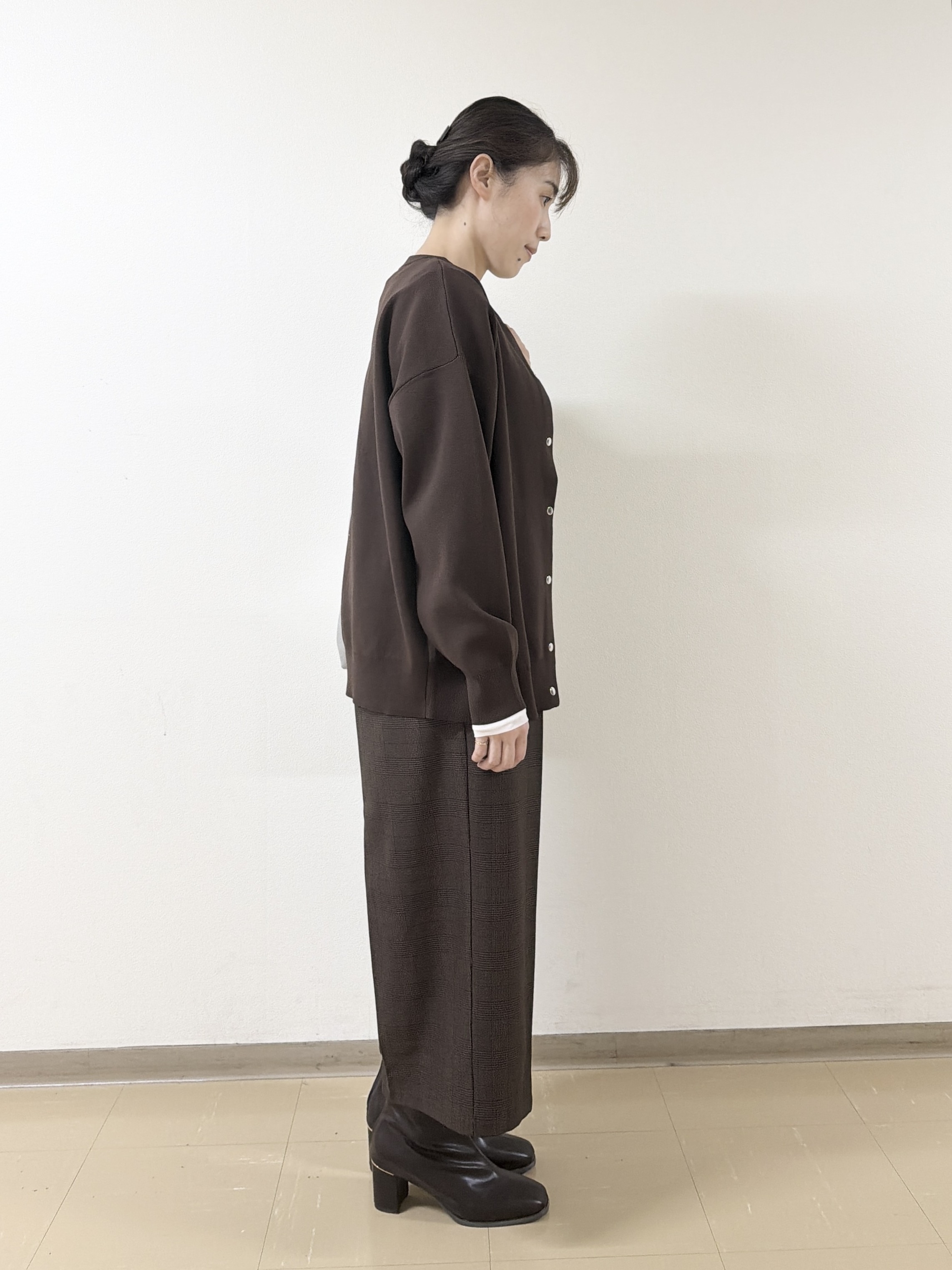 あんづさんの「SHOO･LA･RUE｜【セットアップ可/洗濯機可】軽やかに羽織れる スポンディッシュ ニットカーディガン」を使ったコーディネート