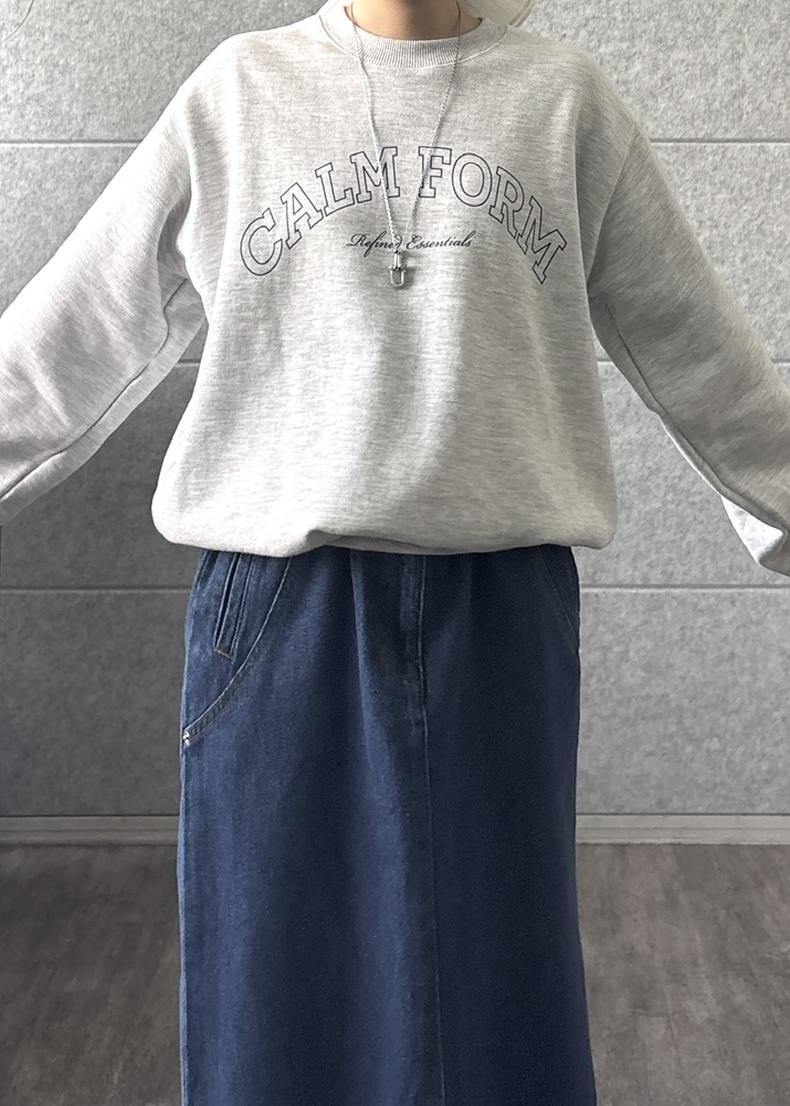 Renoさんの「INDIVI｜フォルムロゴスウェット」を使ったコーディネート