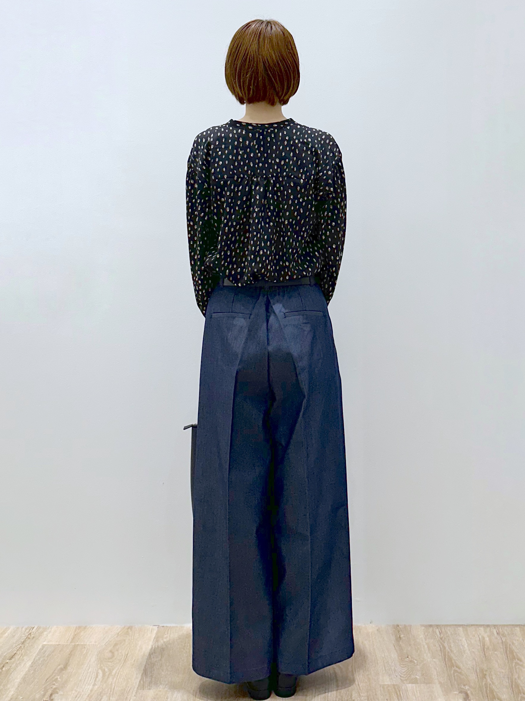 yurieさんの「OPAQUE.CLIP｜レオパード柄プリント スキッパーブラウス【洗濯機OK】」を使ったコーディネート