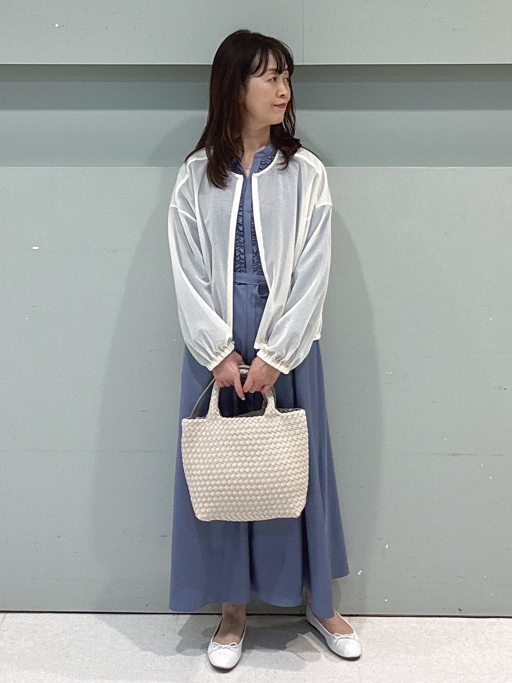 makiさんの「UNTITLED｜【秋羽織り/ジップ】トリコットシアーブラウス」を使ったコーディネート