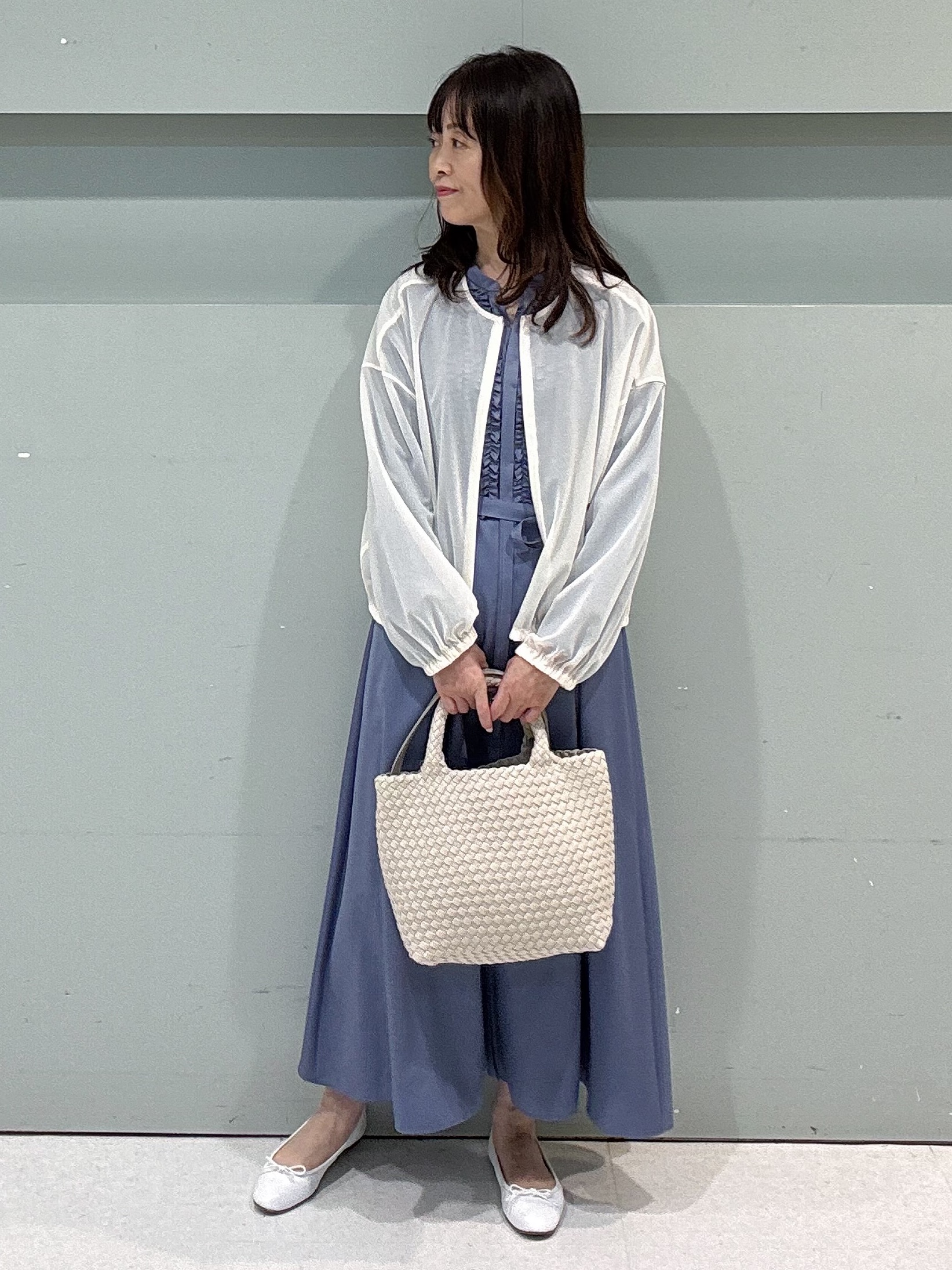 makiさんの「UNTITLED｜【秋羽織り/ジップ】トリコットシアーブラウス」を使ったコーディネート