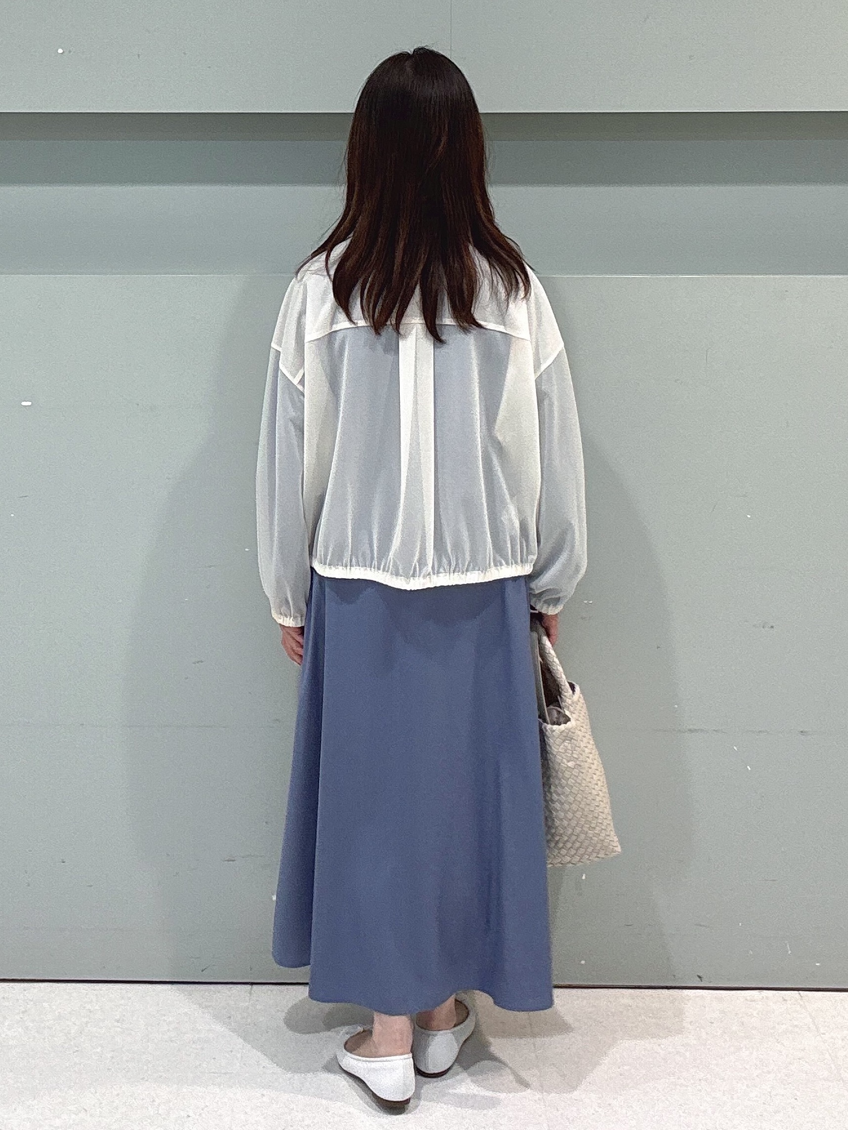 makiさんの「UNTITLED｜【秋羽織り/ジップ】トリコットシアーブラウス」を使ったコーディネート