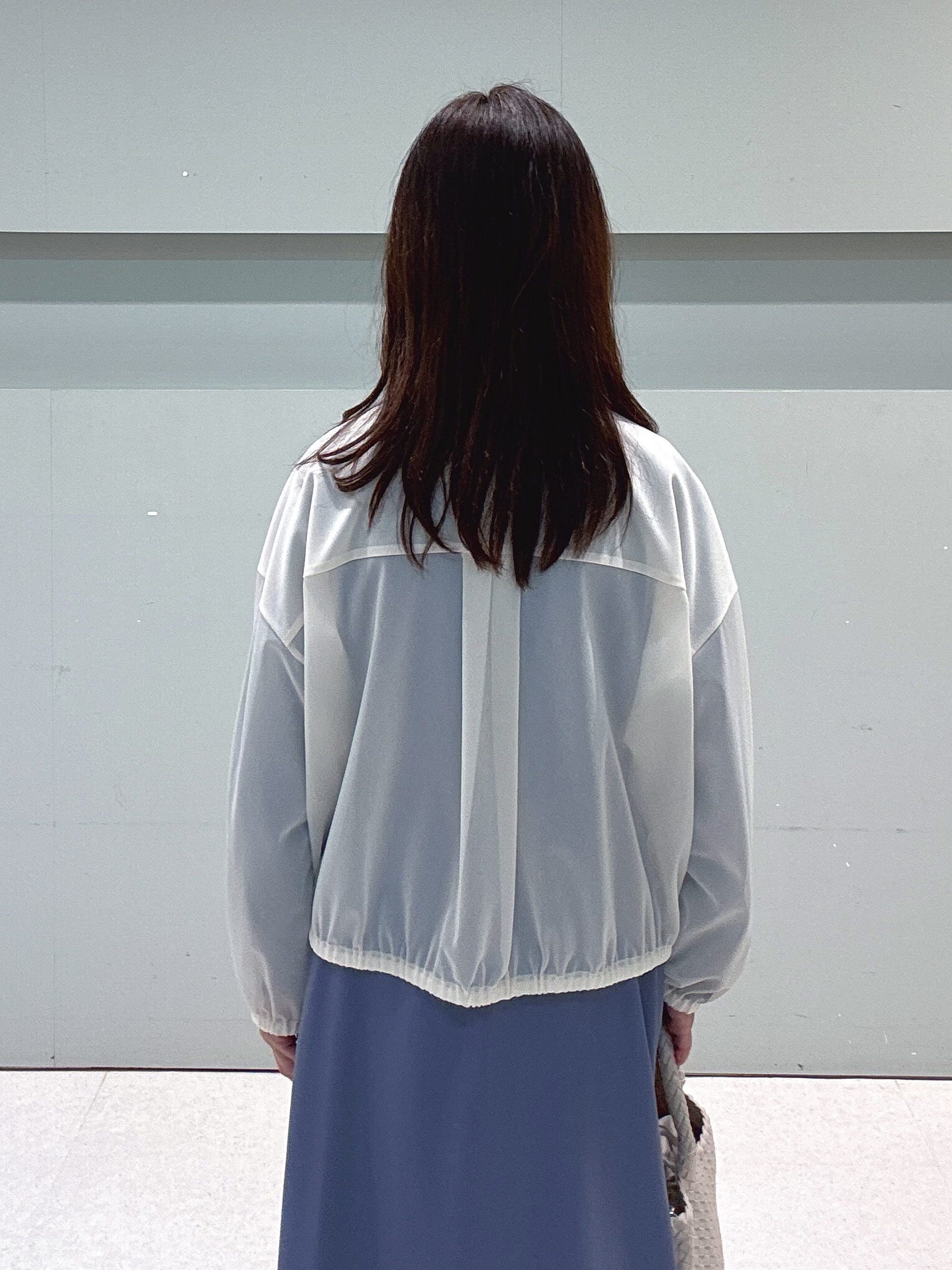 makiさんの「UNTITLED｜【秋羽織り/ジップ】トリコットシアーブラウス」を使ったコーディネート