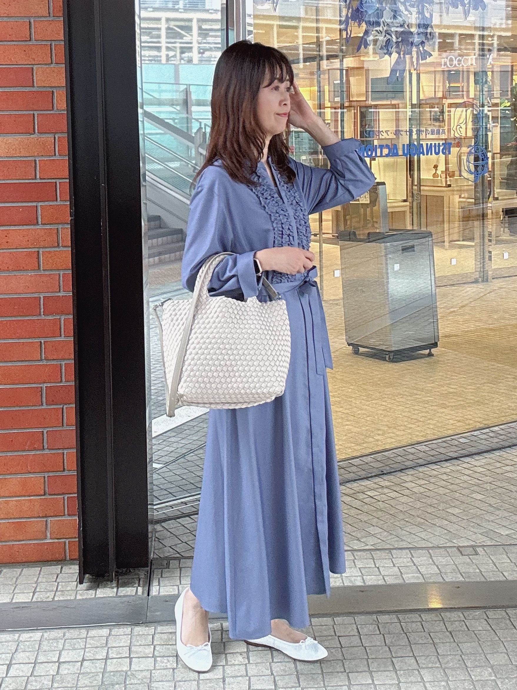 makiさんの「UNTITLED｜【秋羽織り/ジップ】トリコットシアーブラウス」を使ったコーディネート